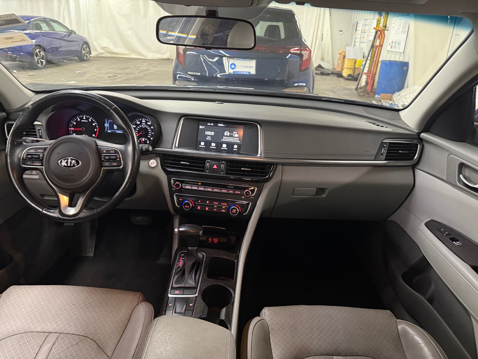 Thumbnail: 2018 Kia Optima - 2