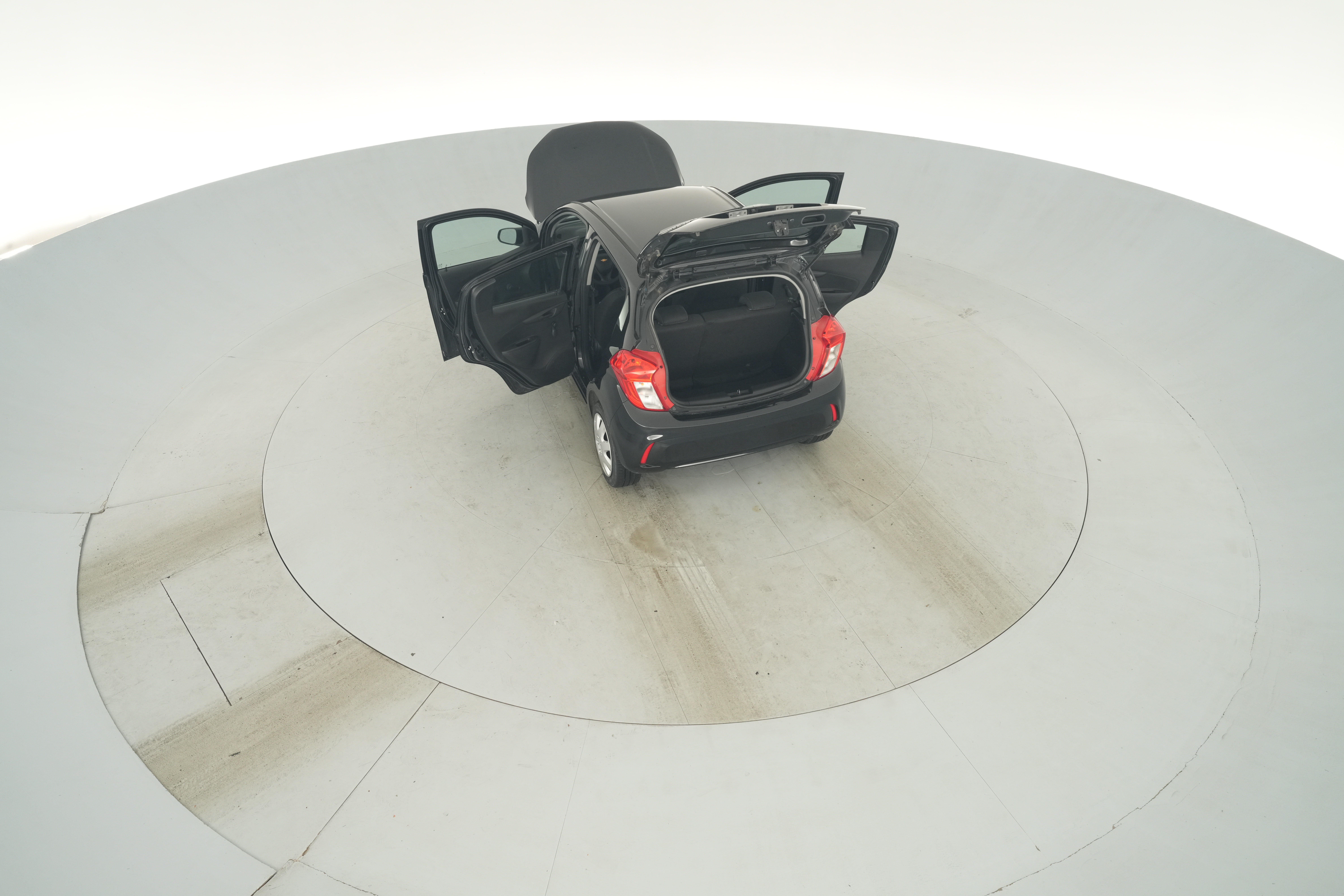 2021 Chevrolet Spark LS - Photo 40