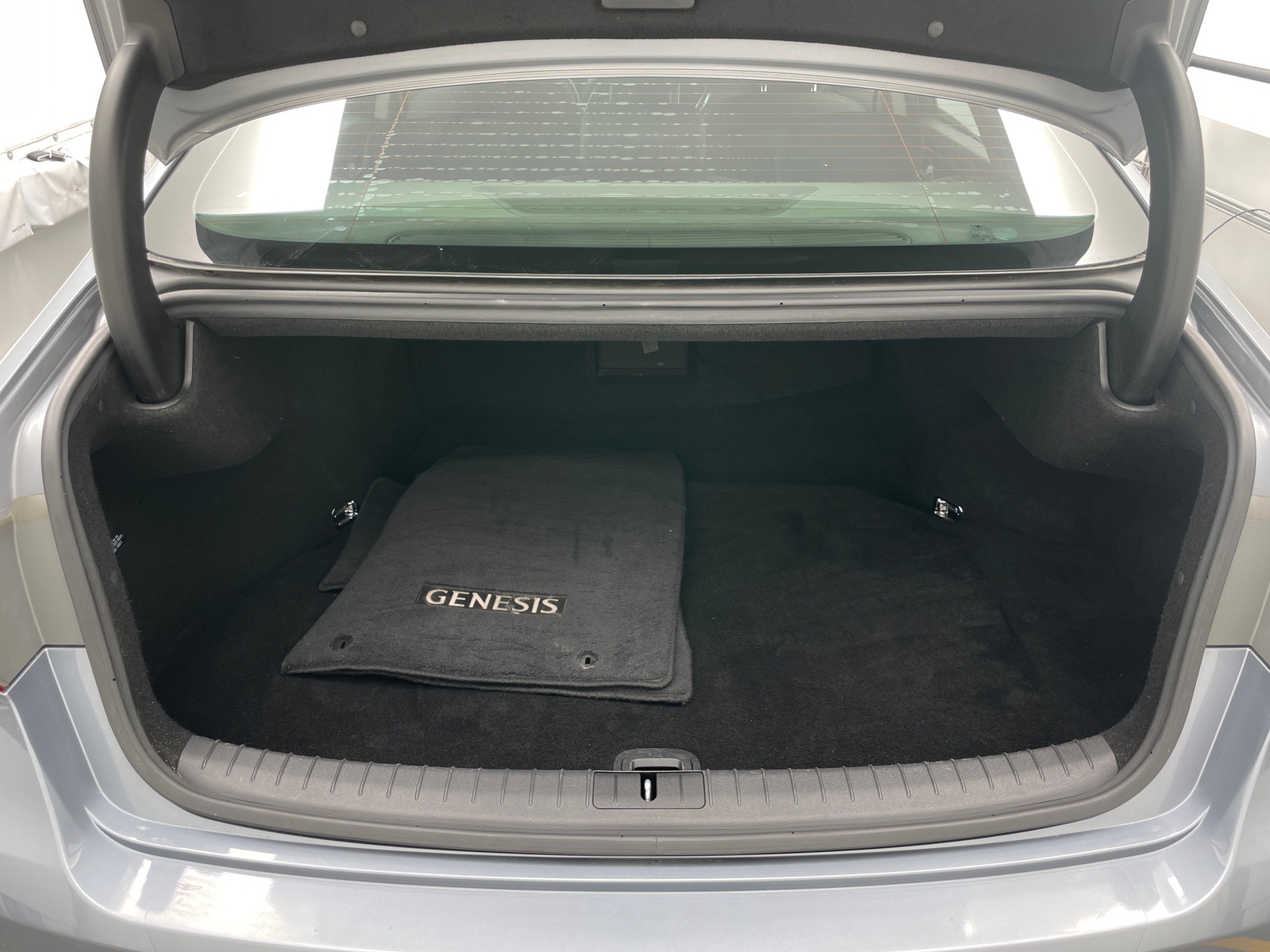 Thumbnail: 2017 Genesis G80 - 6
