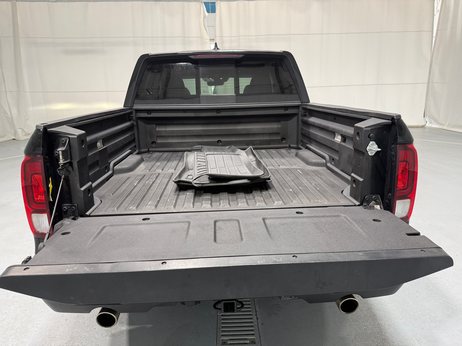 Thumbnail: 2023 Honda Ridgeline - 6