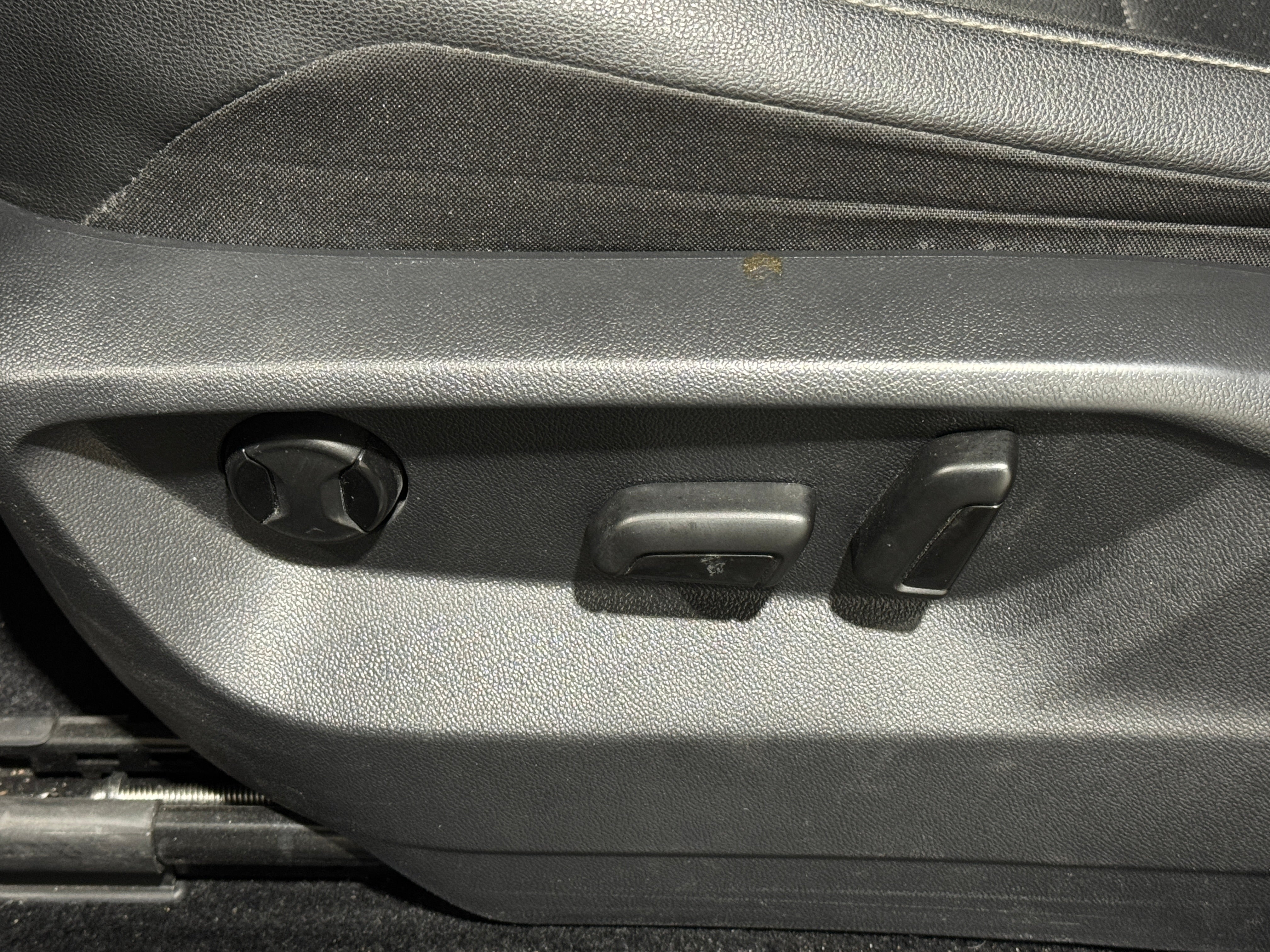 2019 Volkswagen Tiguan SE - Photo 11