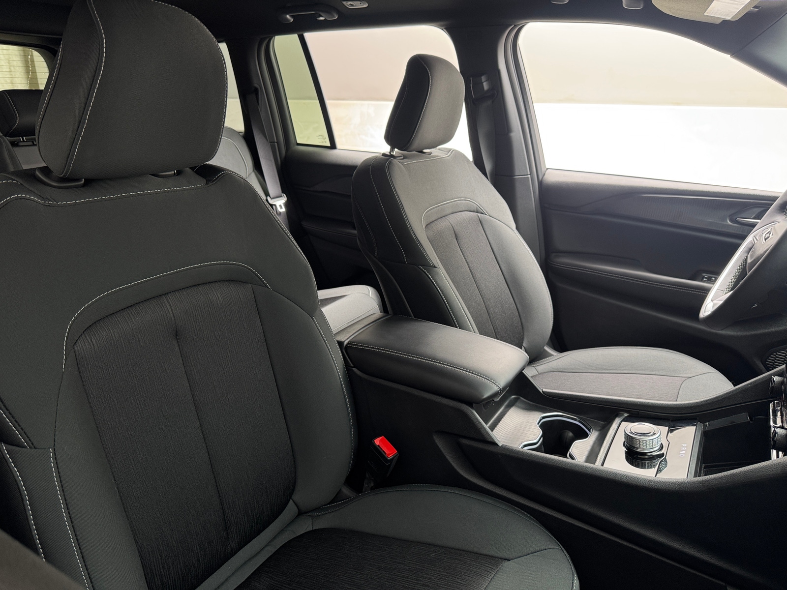 Thumbnail: 2025 Jeep Grand Cherokee - 2