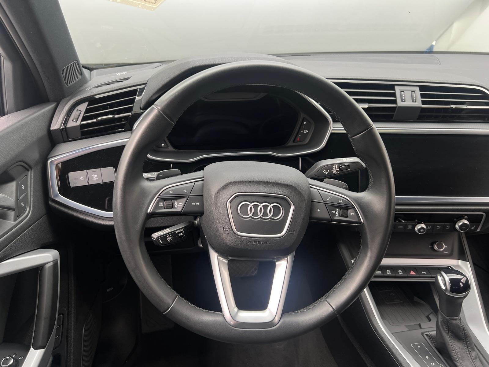 Thumbnail: 2024 Audi Q3 - 4