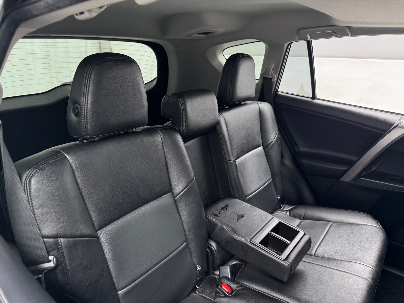 Thumbnail: 2018 Toyota RAV4 - 6