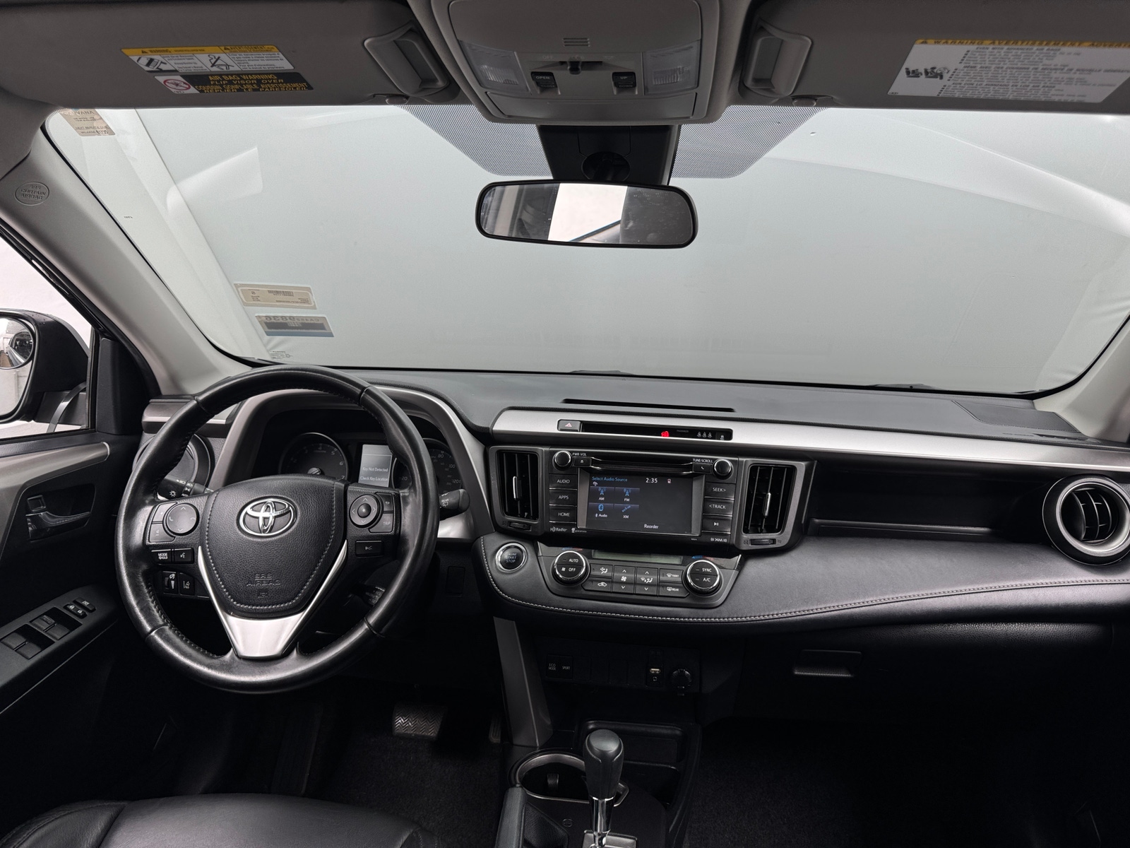 Thumbnail: 2018 Toyota RAV4 - 3