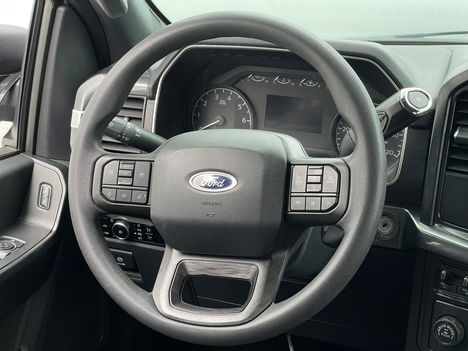 Thumbnail: 2023 Ford Econoline - 5