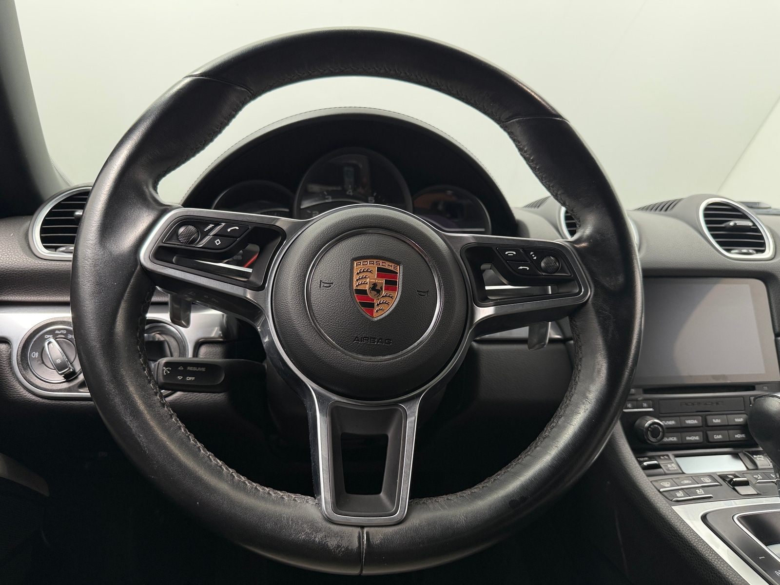 Thumbnail: 2021 Porsche 718 Boxster - 3