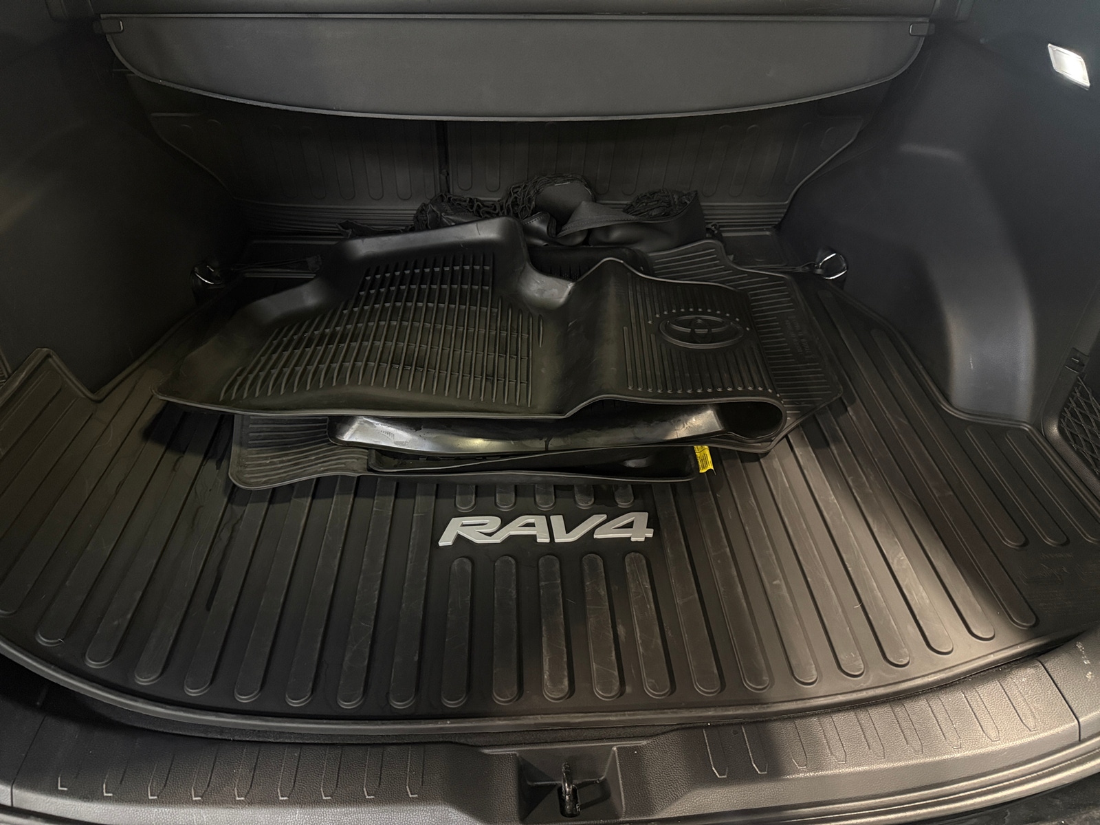 Thumbnail: 2025 Toyota RAV4 - 6