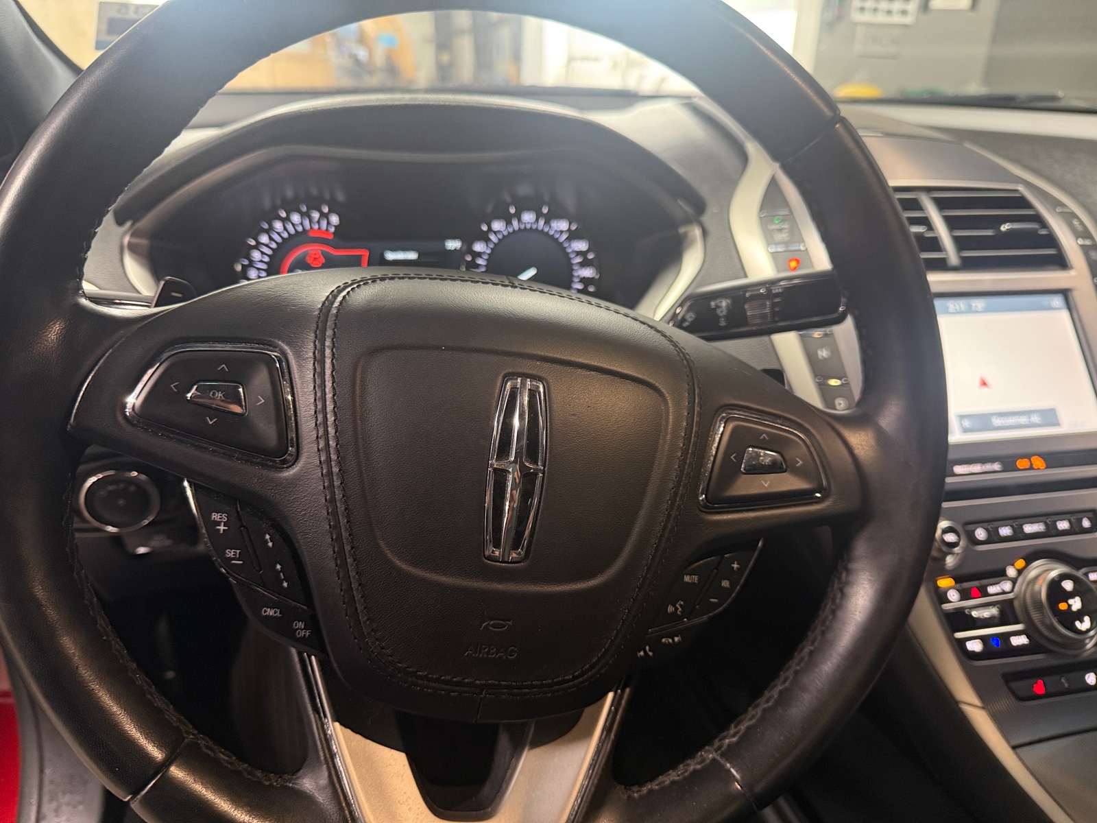 Thumbnail: 2019 Lincoln MKZ - 4