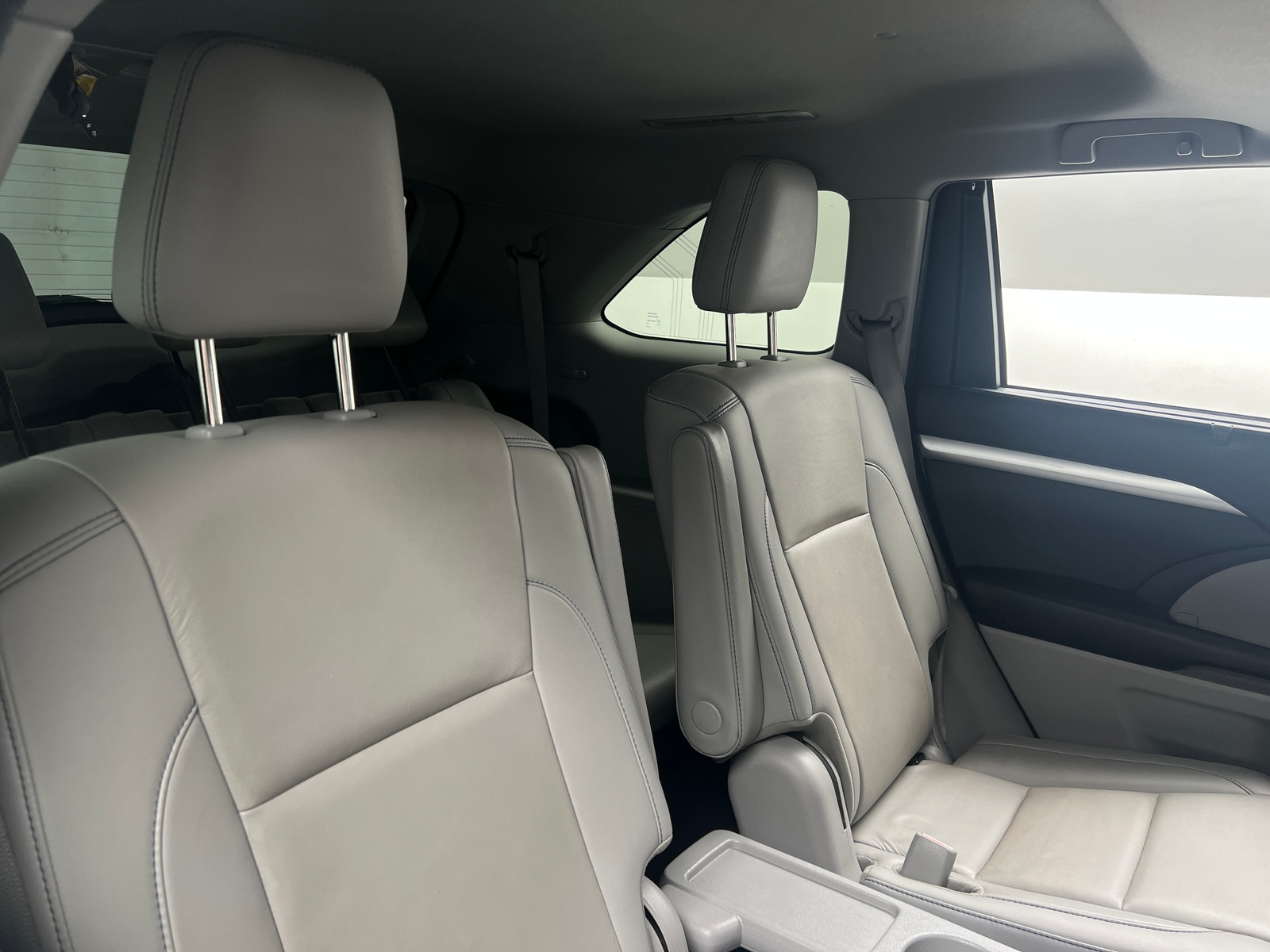 Thumbnail: 2019 Toyota Highlander - 5