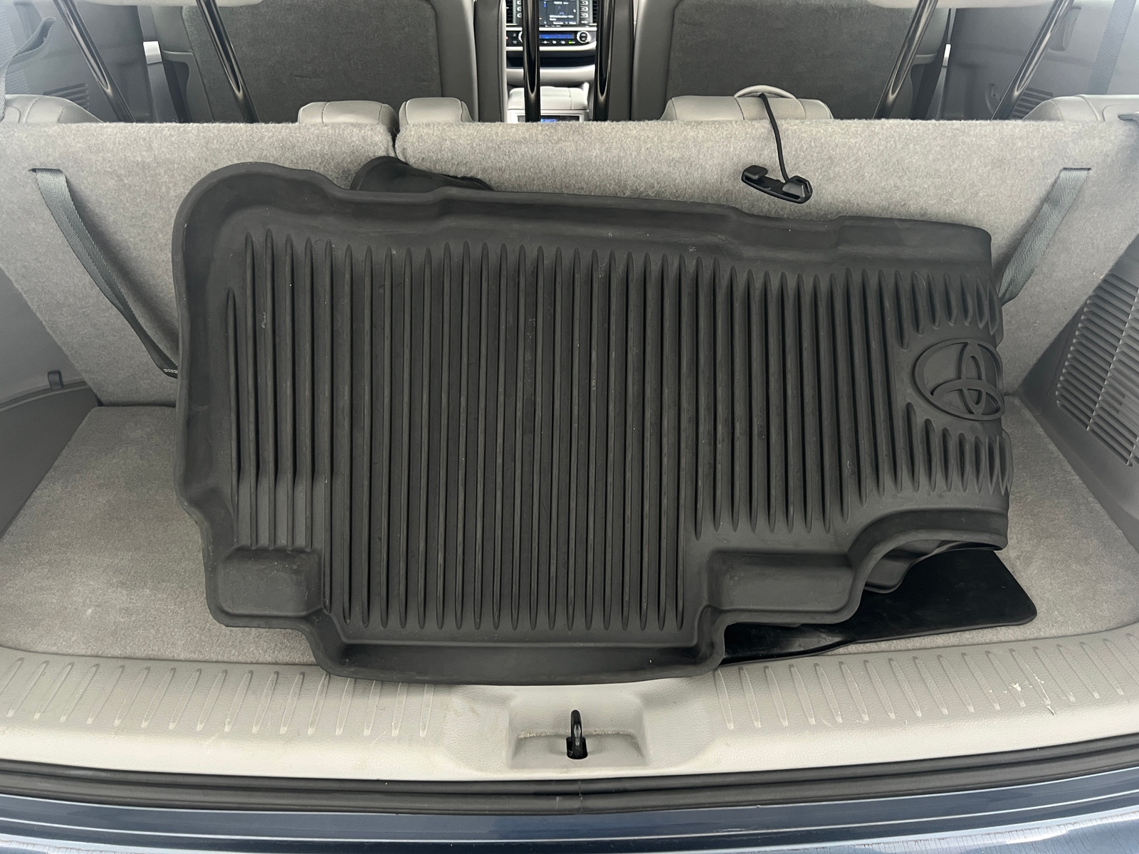 Thumbnail: 2019 Toyota Highlander - 6