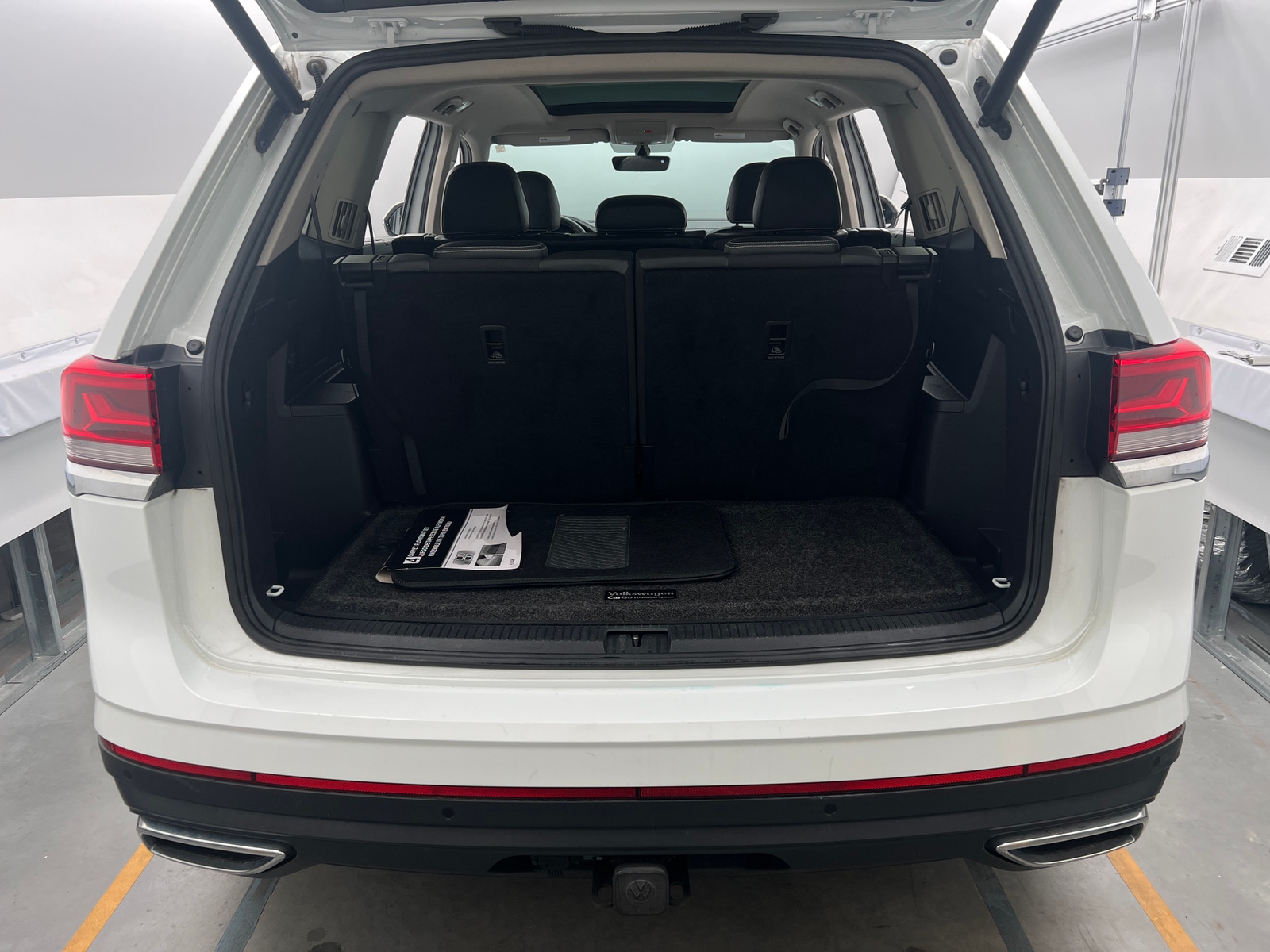 Thumbnail: 2022 Volkswagen Atlas - 6