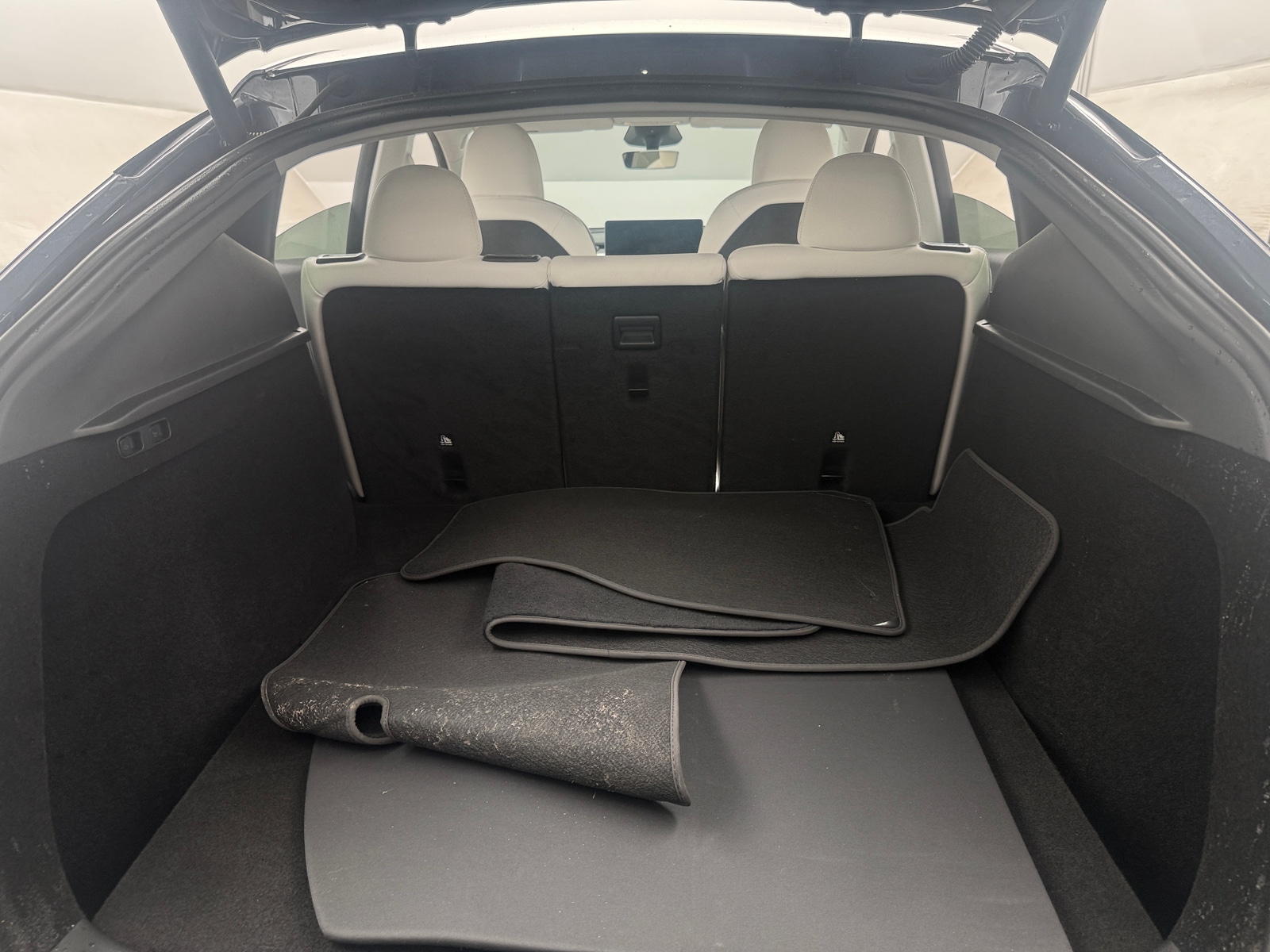 Thumbnail: 2023 Tesla Model Y - 6