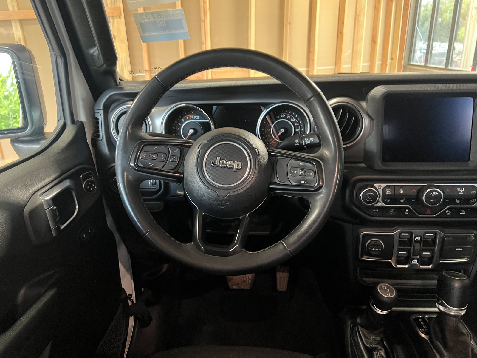 Thumbnail: 2023 Jeep Gladiator - 5