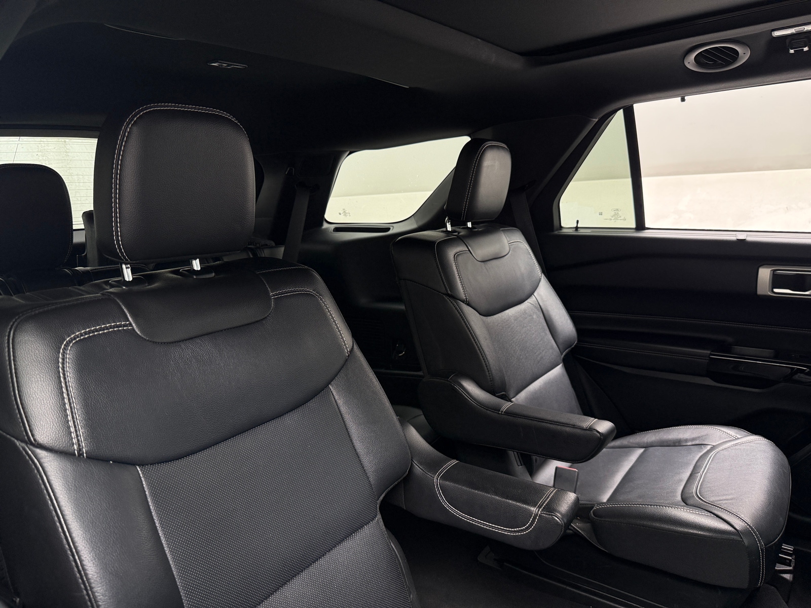 Thumbnail: 2023 Ford Explorer - 5