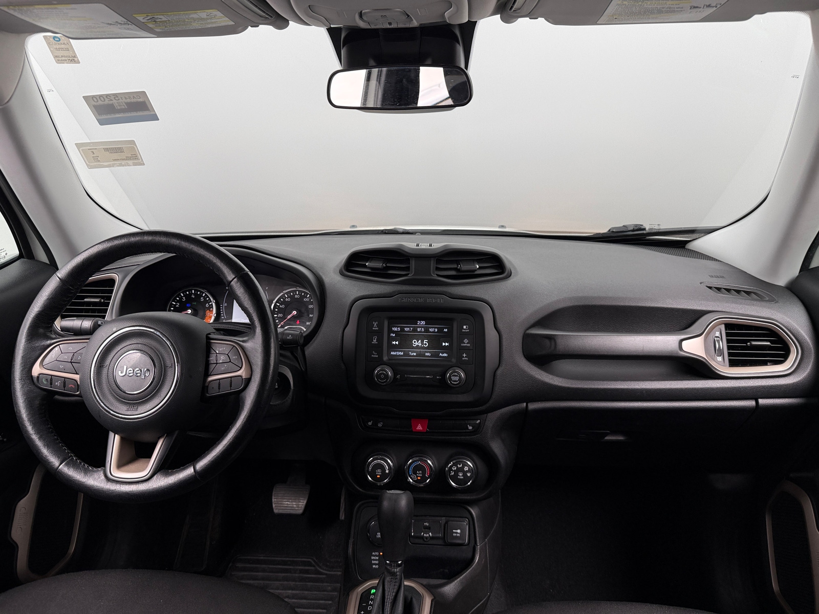 Thumbnail: 2017 Jeep Renegade - 3