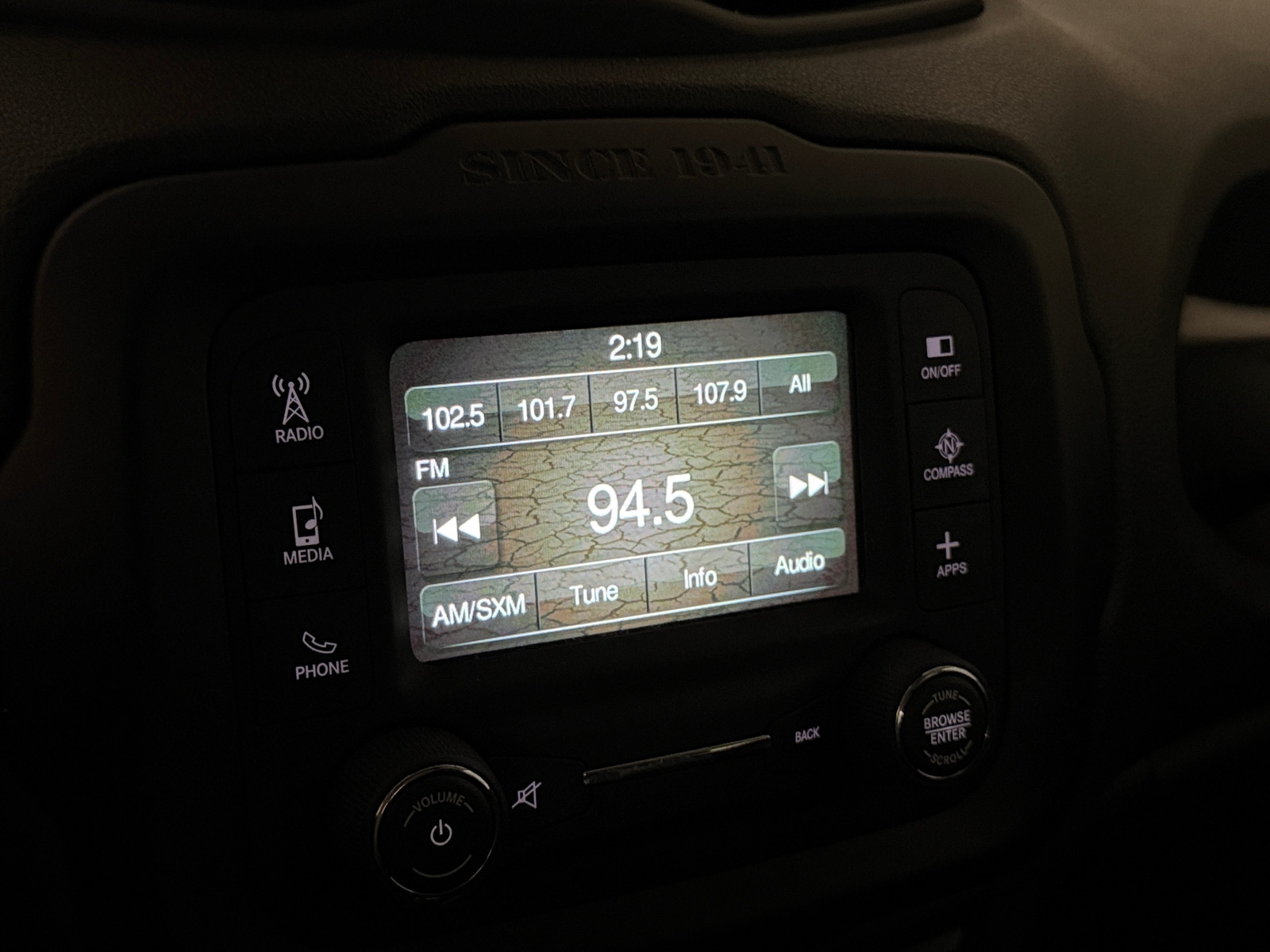 Thumbnail: 2017 Jeep Renegade - 4