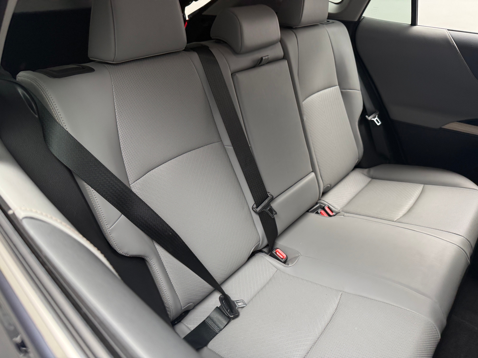 Thumbnail: 2021 Toyota Venza - 6