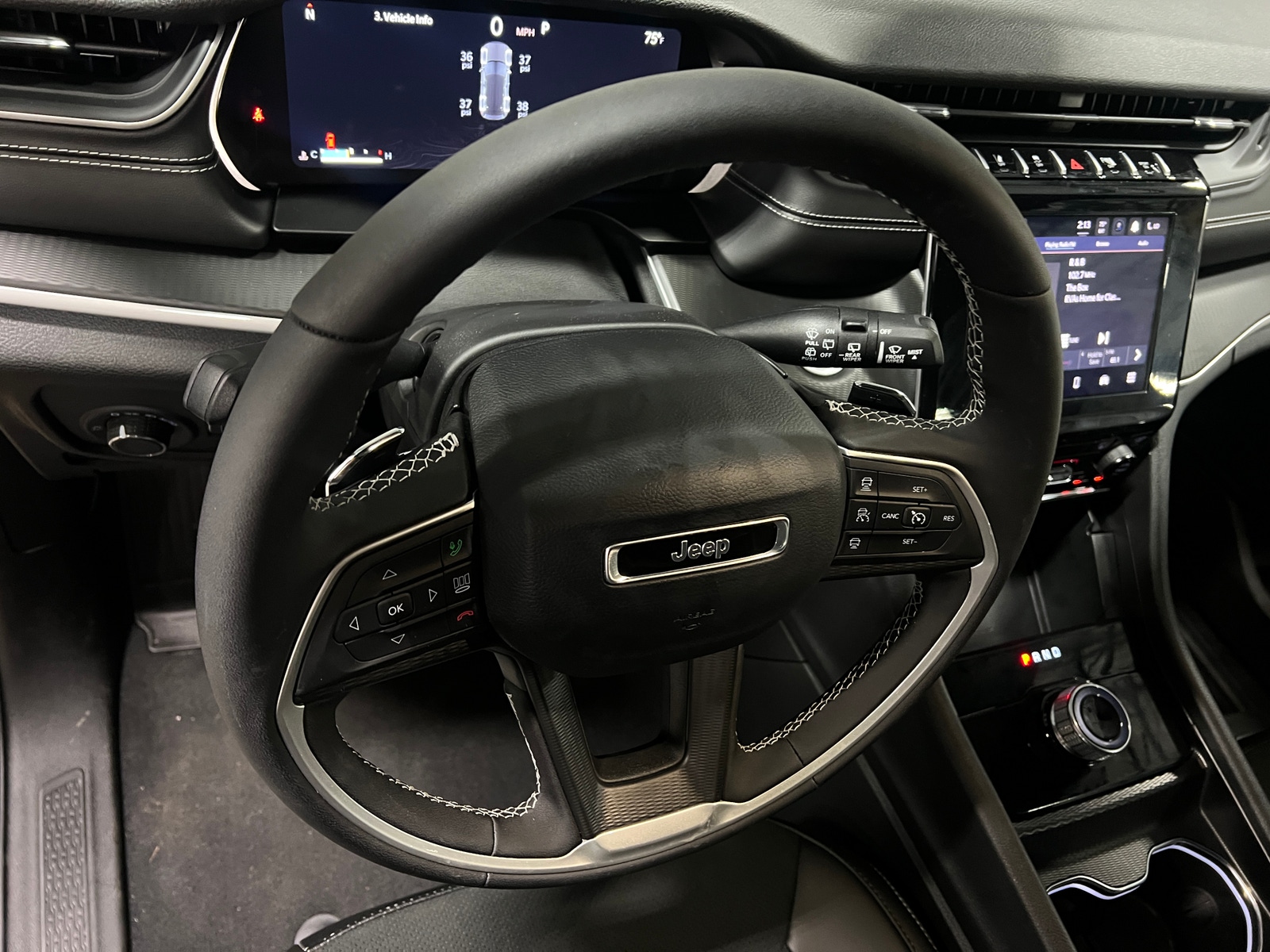 Thumbnail: 2025 Jeep Grand Cherokee - 4
