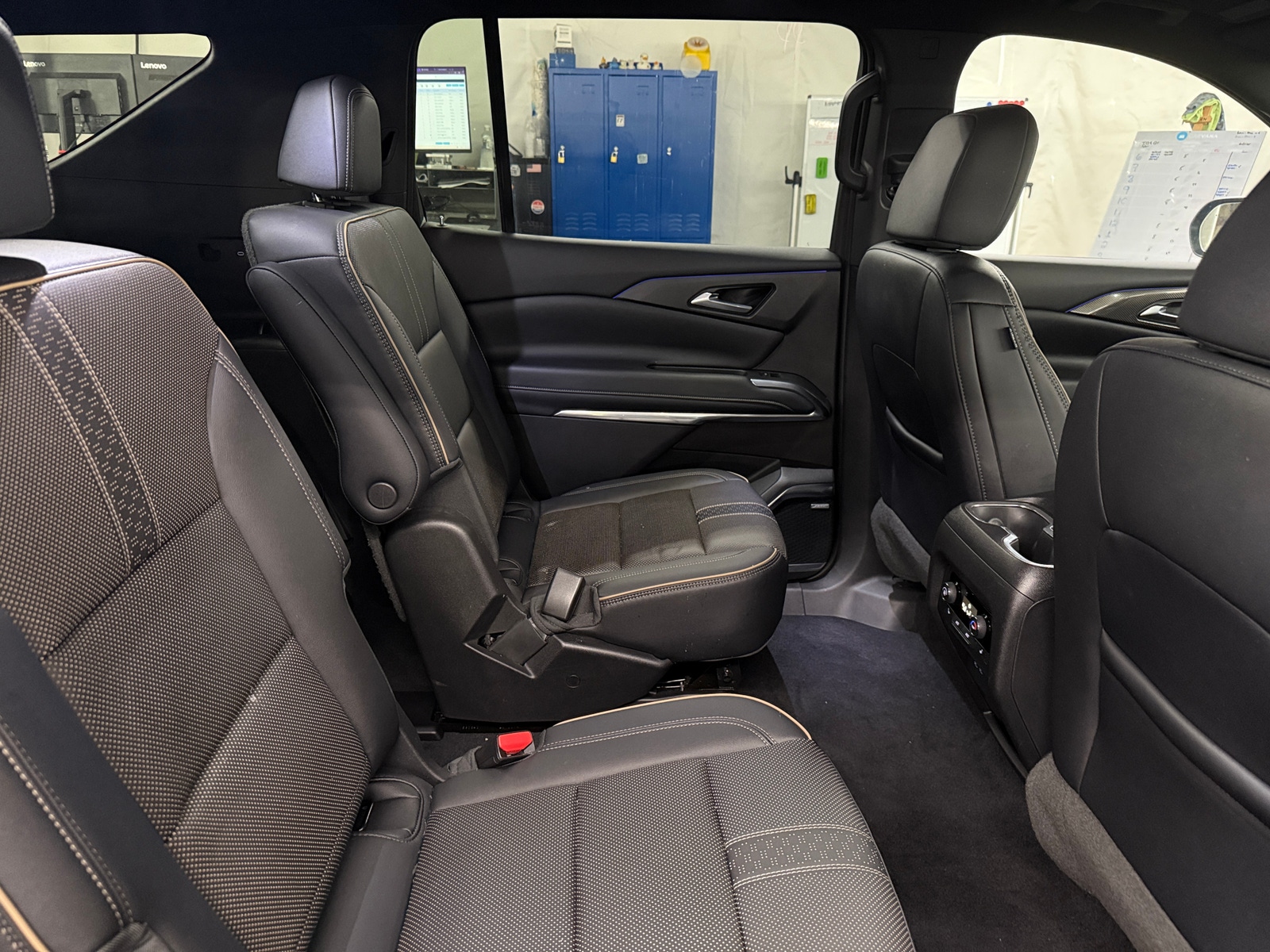 Thumbnail: 2025 Chevrolet Traverse - 5