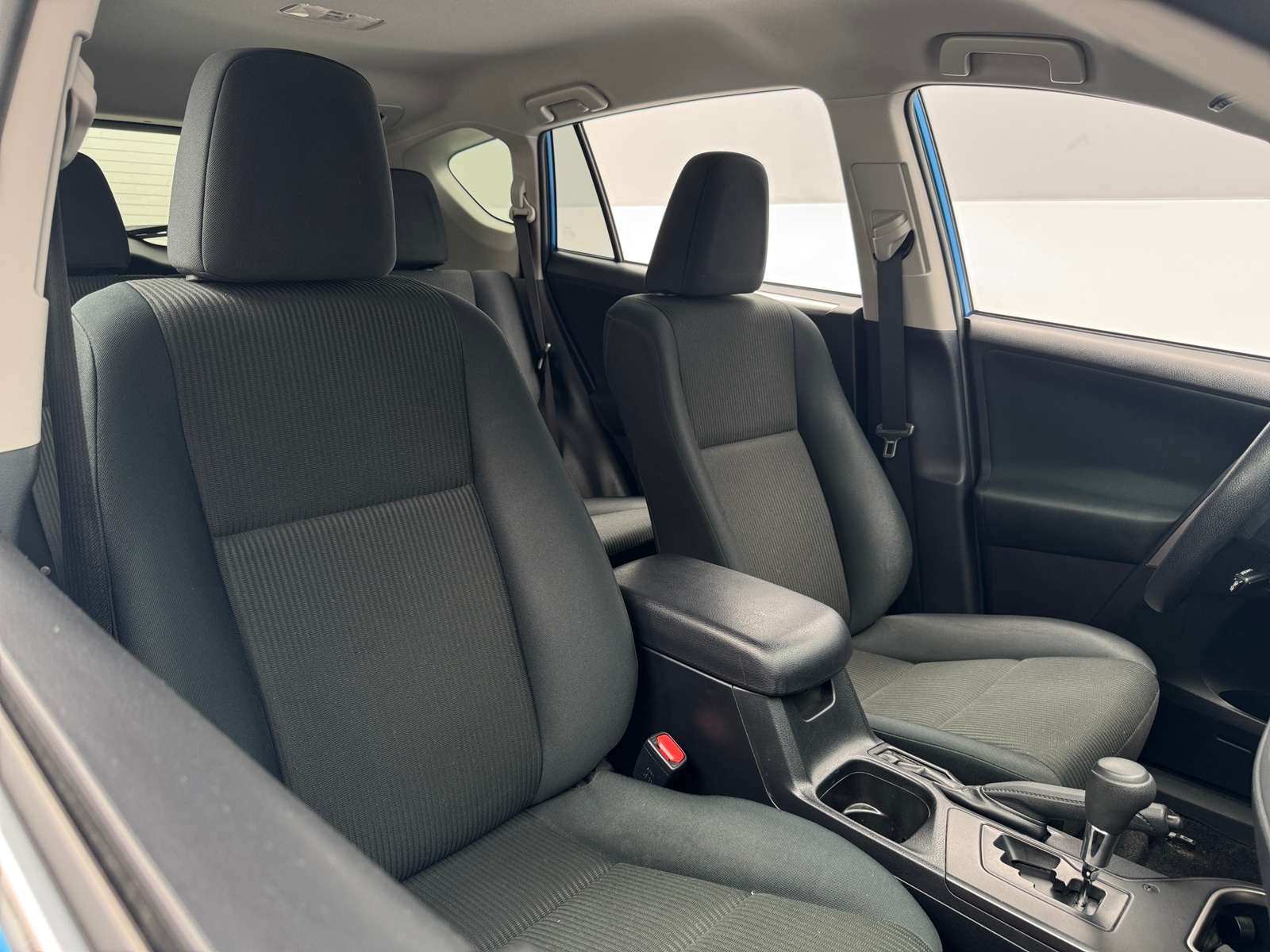 Thumbnail: 2018 Toyota RAV4 - 2