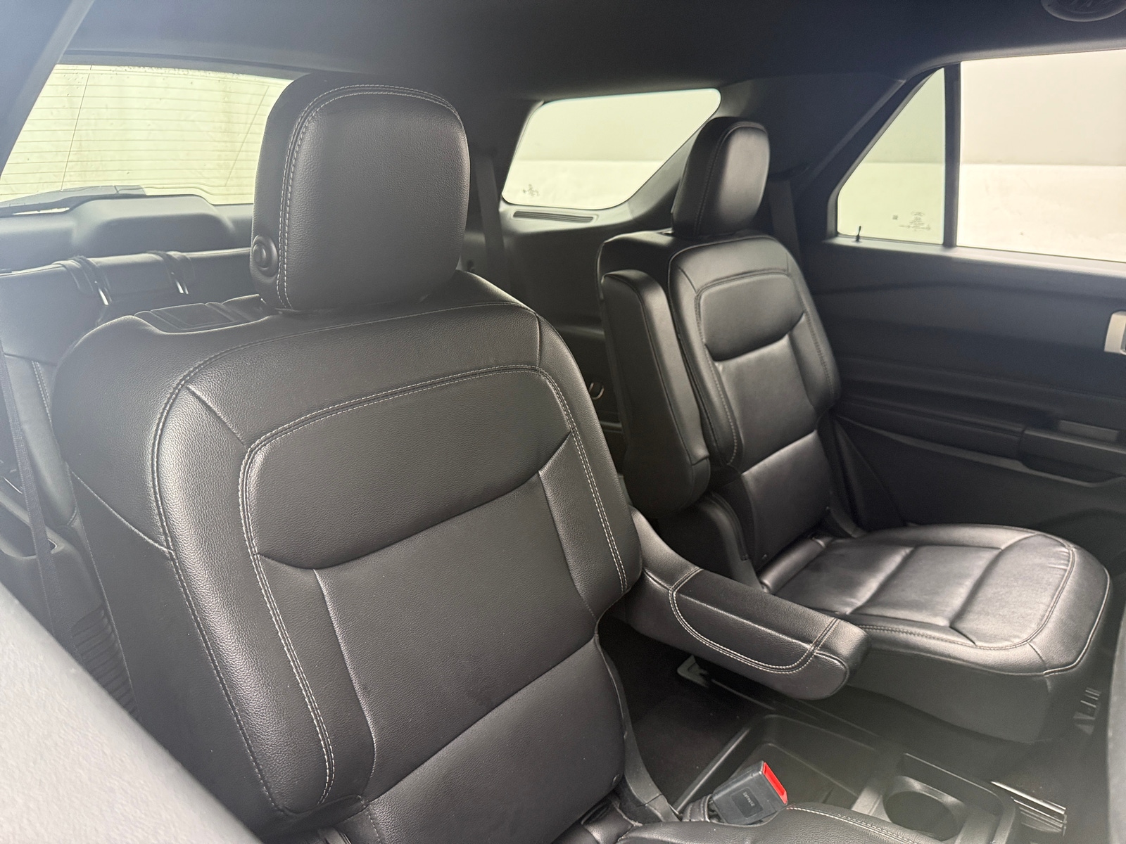 Thumbnail: 2020 Ford Explorer - 5