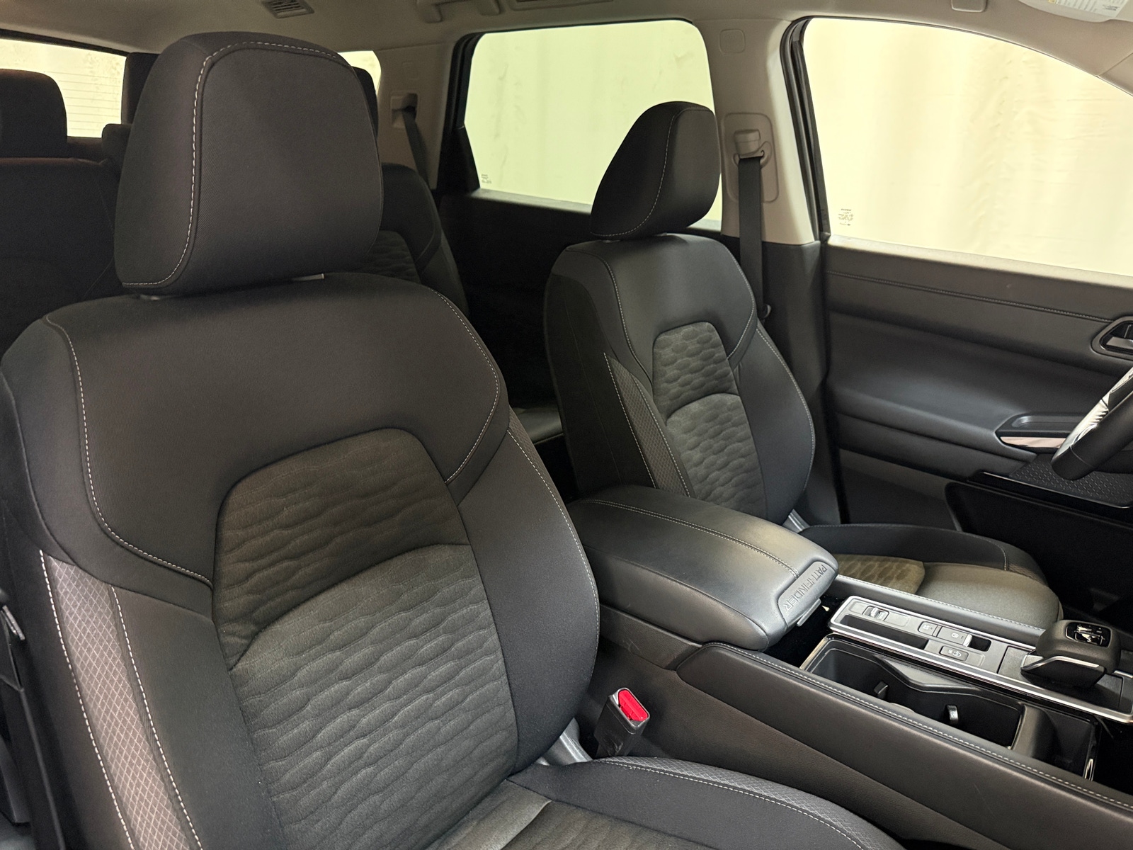 Thumbnail: 2025 Nissan Pathfinder - 2