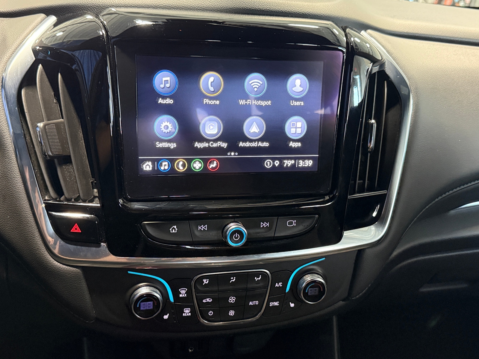 Thumbnail: 2023 Chevrolet Traverse - 4