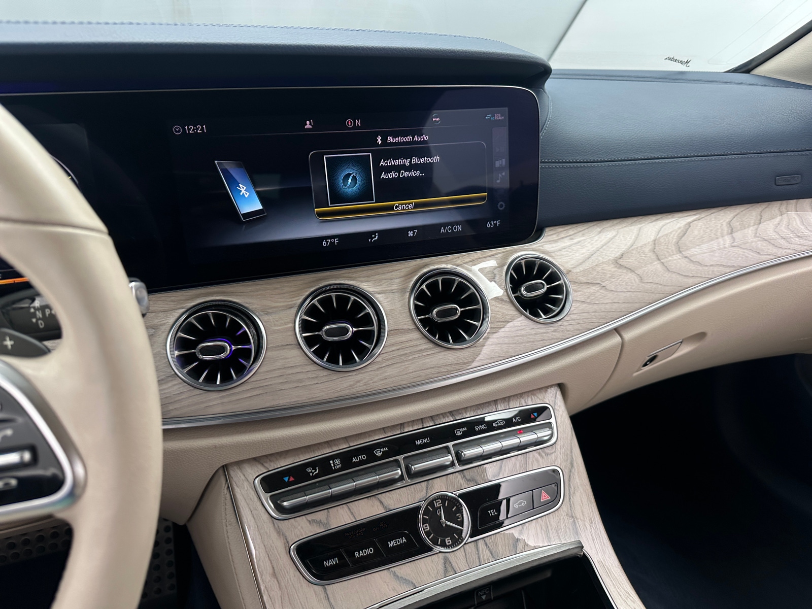 Thumbnail: 2020 Mercedes-Benz E-Class - 3