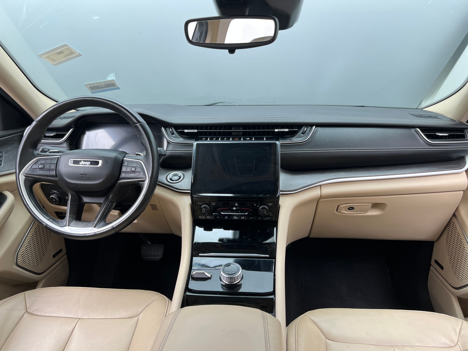 Thumbnail: 2021 Jeep Grand Cherokee L - 2