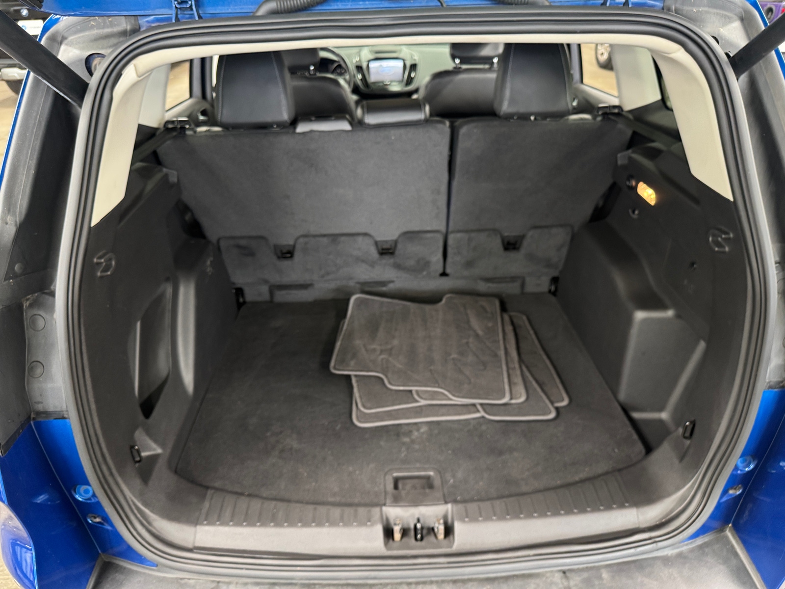 Thumbnail: 2018 Ford Escape - 6