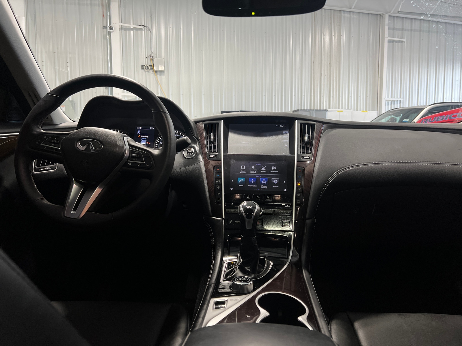 Thumbnail: 2019 INFINITI Q50 - 2