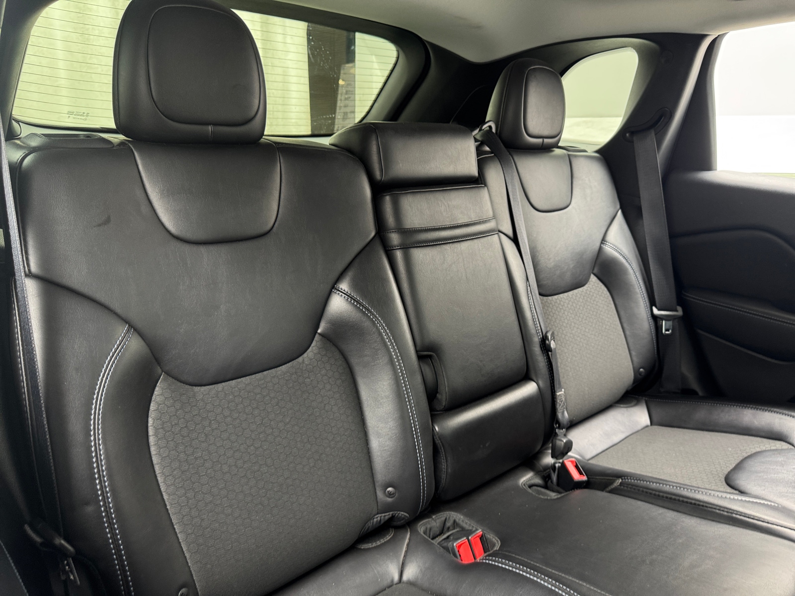 Thumbnail: 2019 Jeep Cherokee - 6