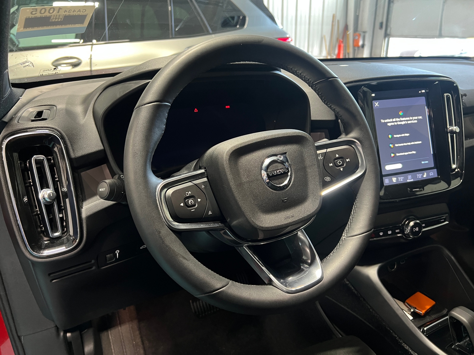 Thumbnail: 2022 Volvo C40 - 5