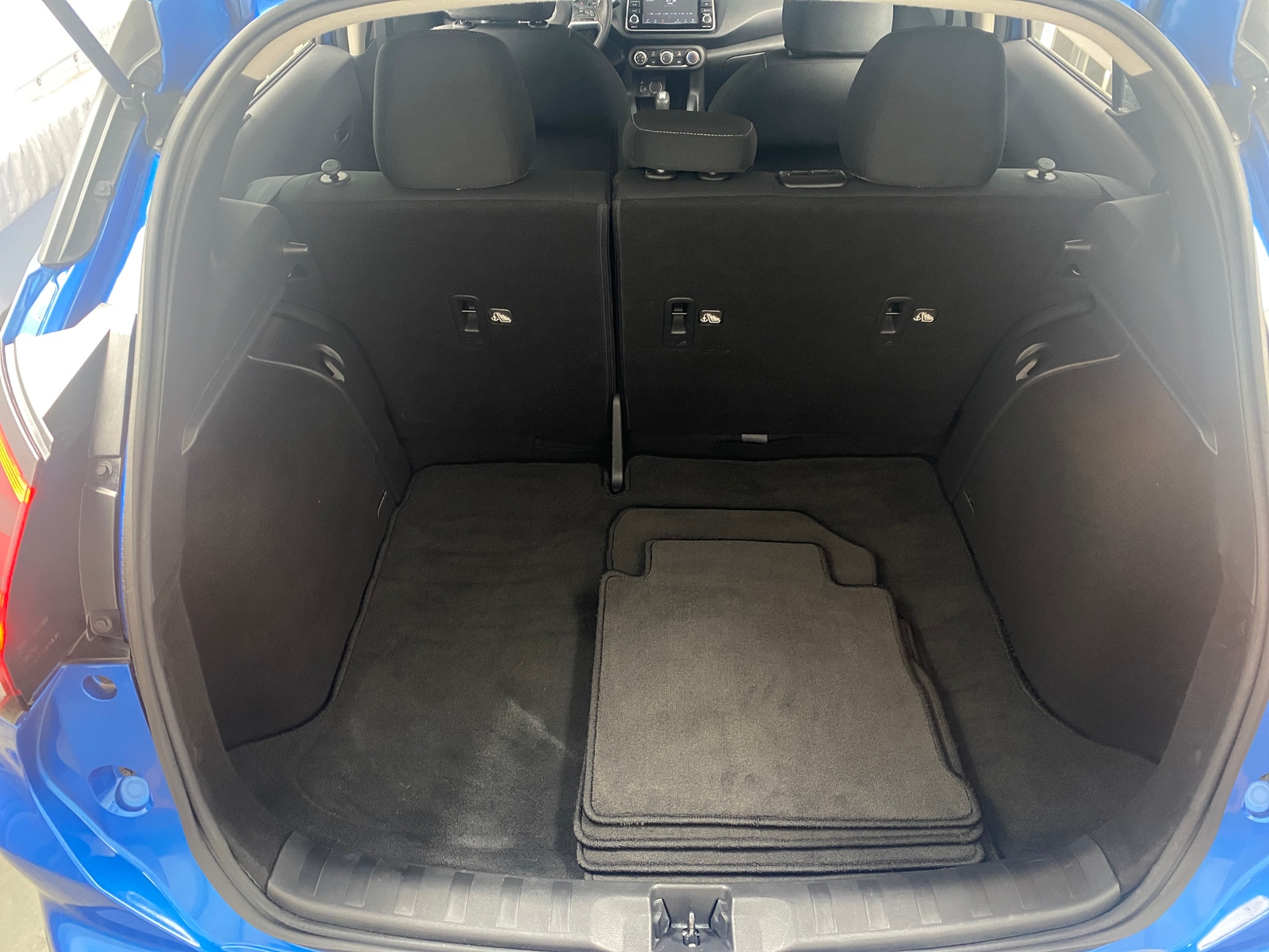 Thumbnail: 2021 Nissan Kicks - 7
