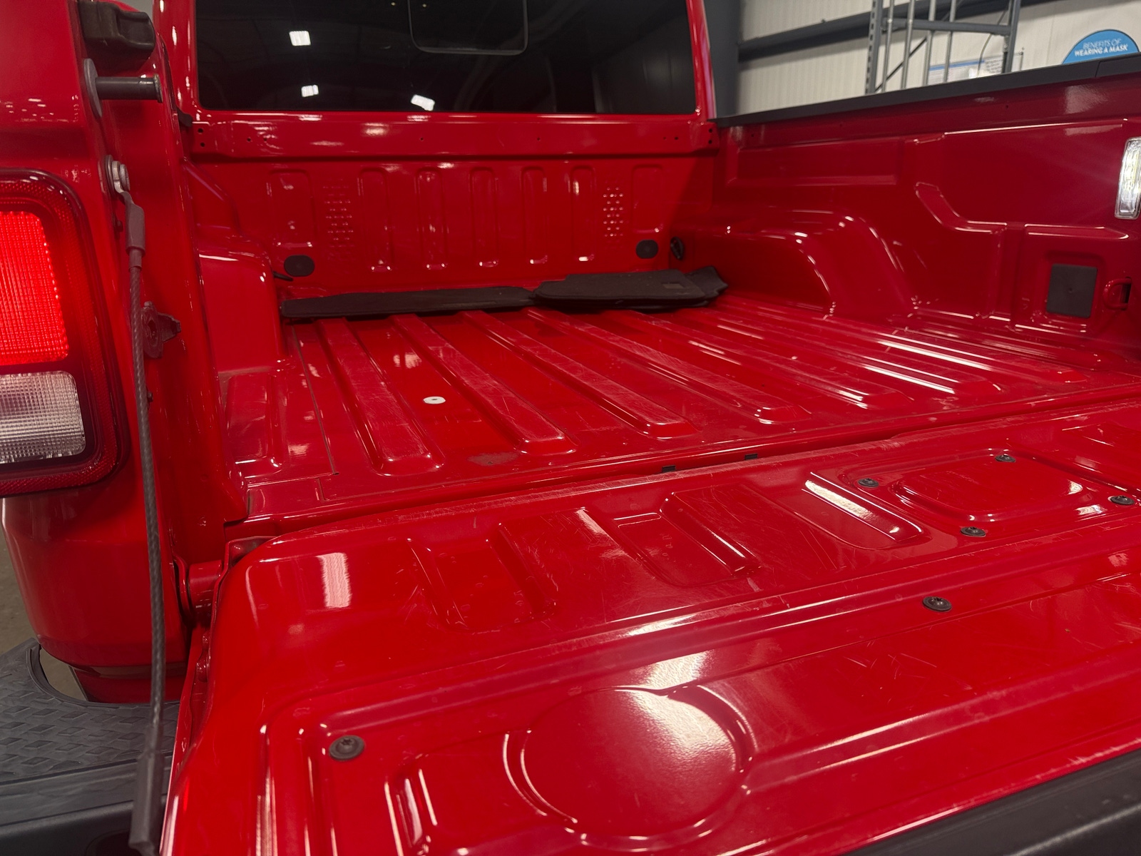 Thumbnail: 2021 Jeep Gladiator - 6