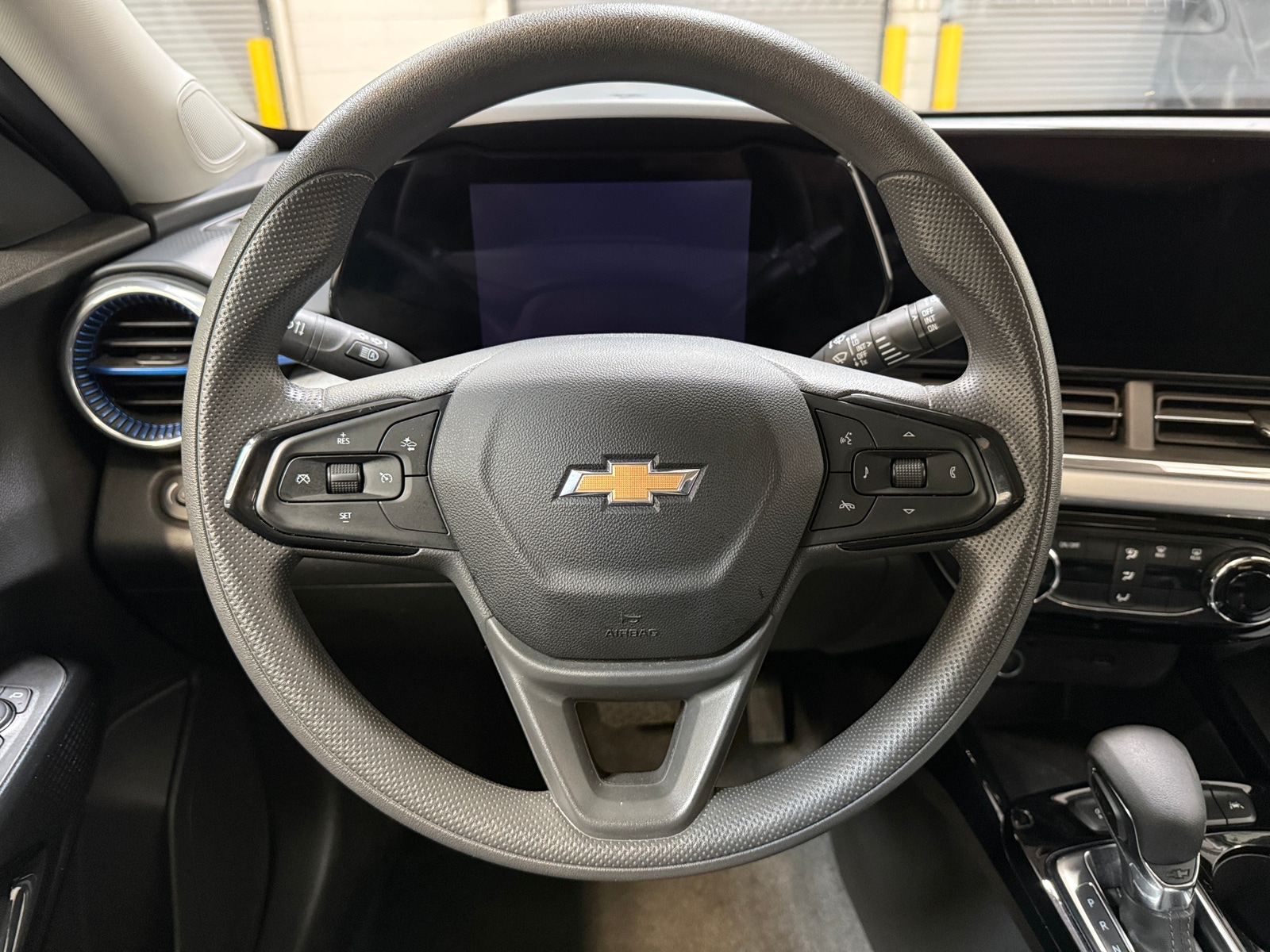 Thumbnail: 2025 Chevrolet Trax - 5