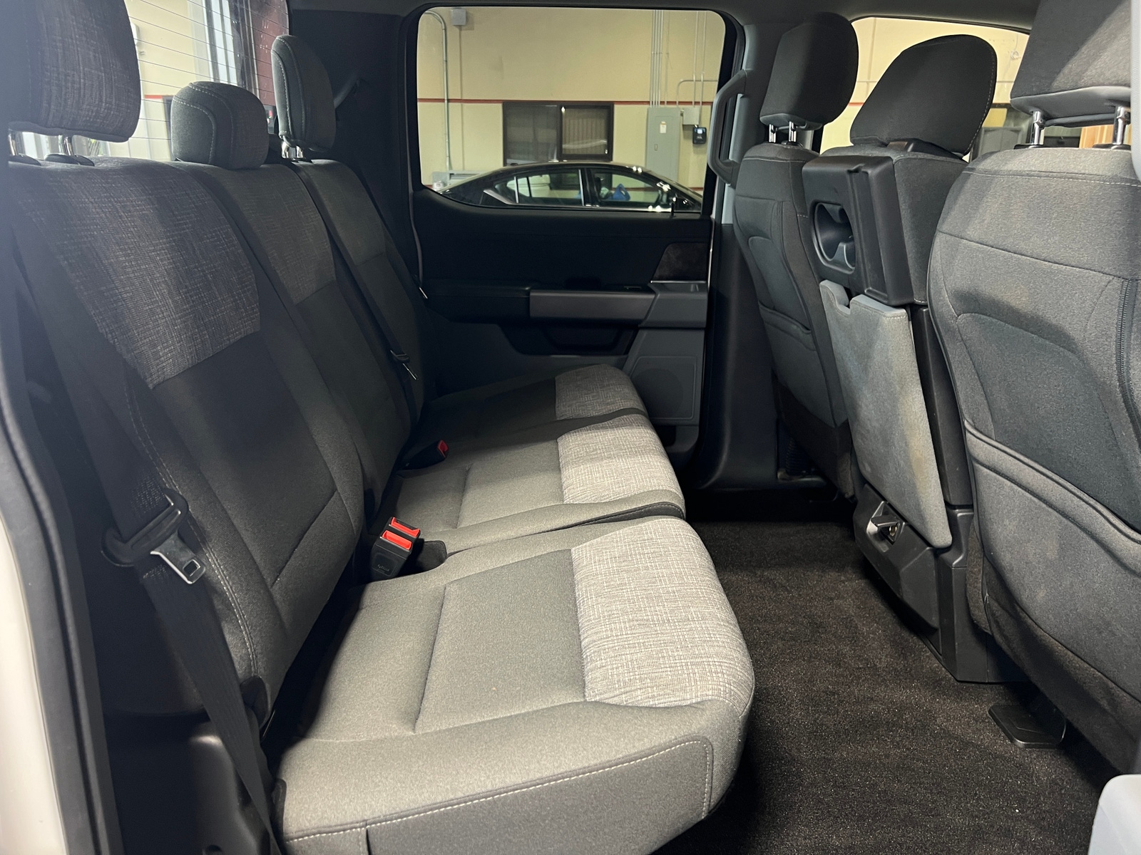 Thumbnail: 2021 Ford Econoline - 6
