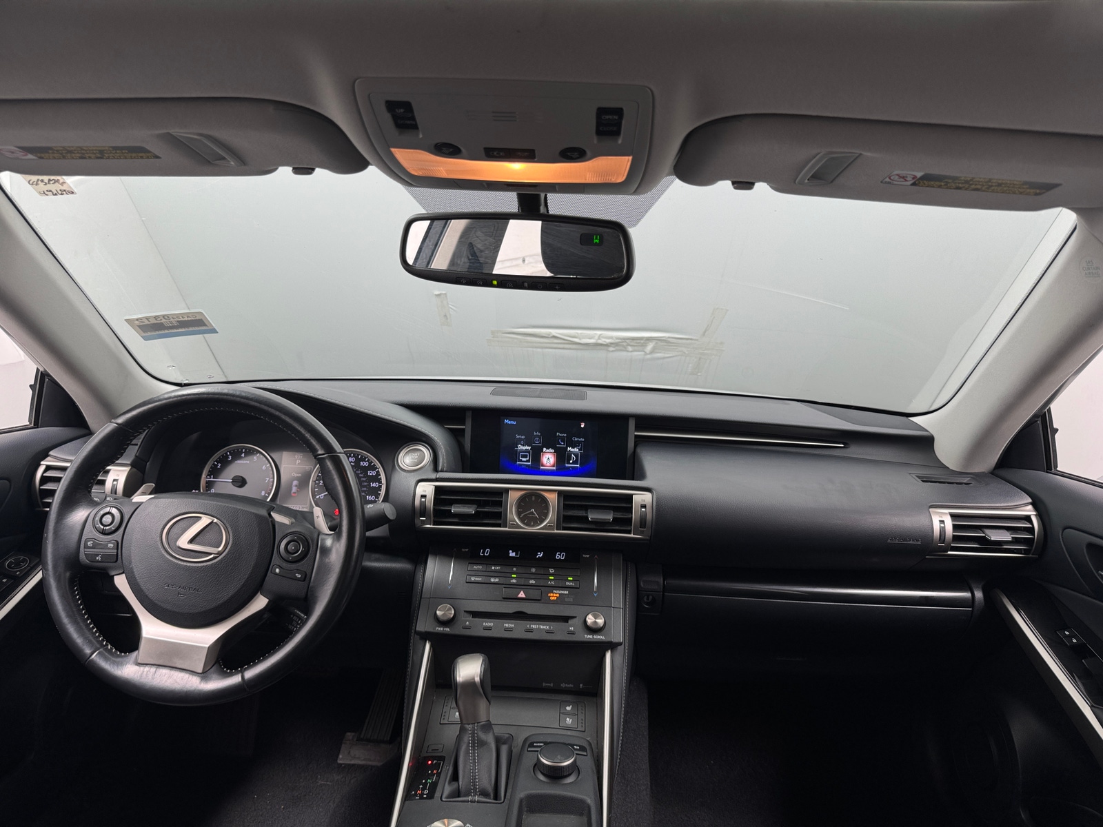 Thumbnail: 2016 Lexus IS - 2