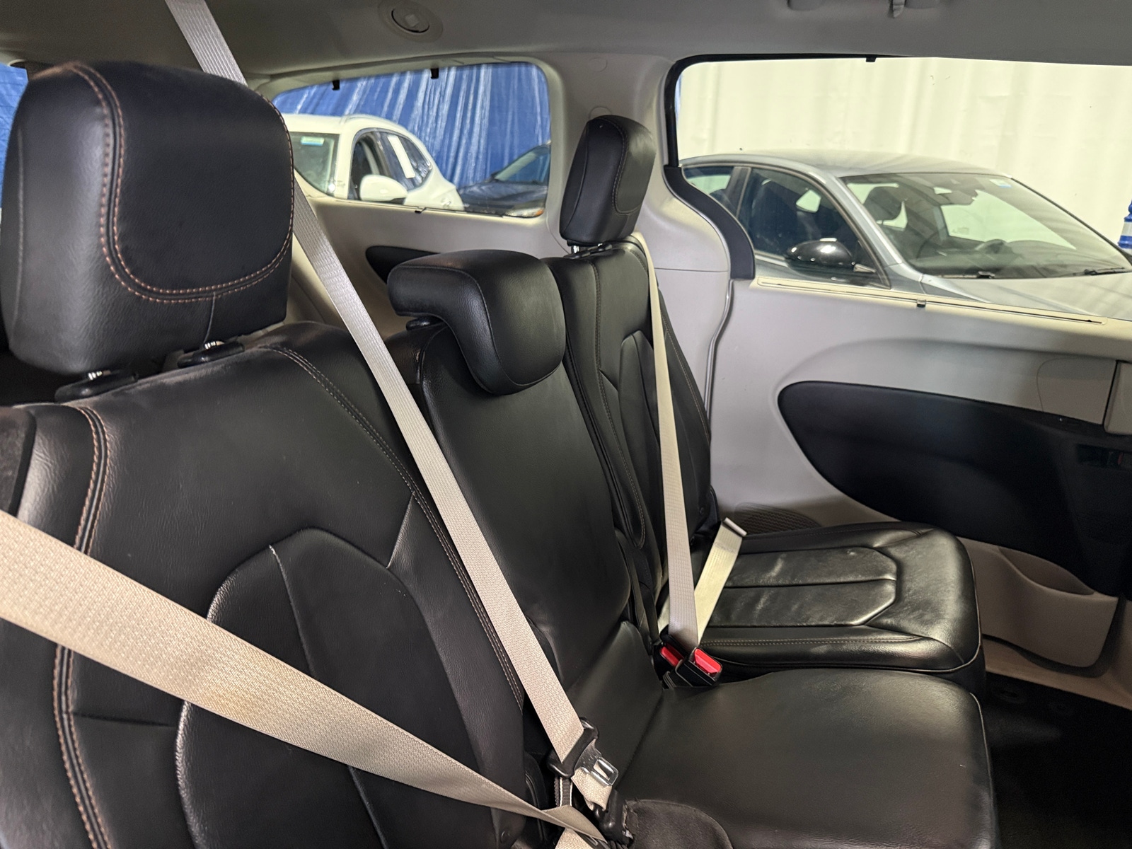 Thumbnail: 2017 Chrysler Pacifica - 5