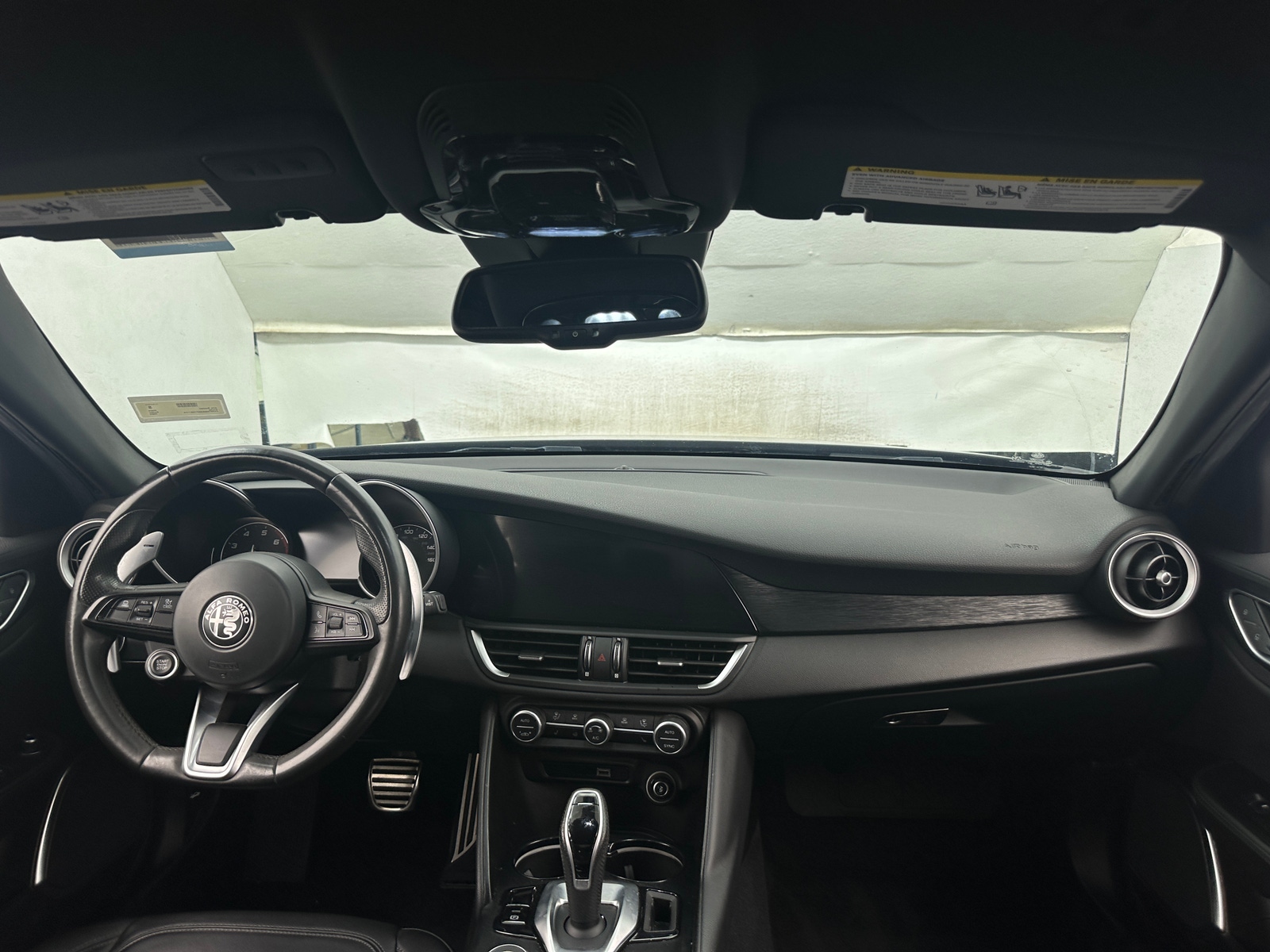 Thumbnail: 2023 Alfa Romeo Giulia - 2