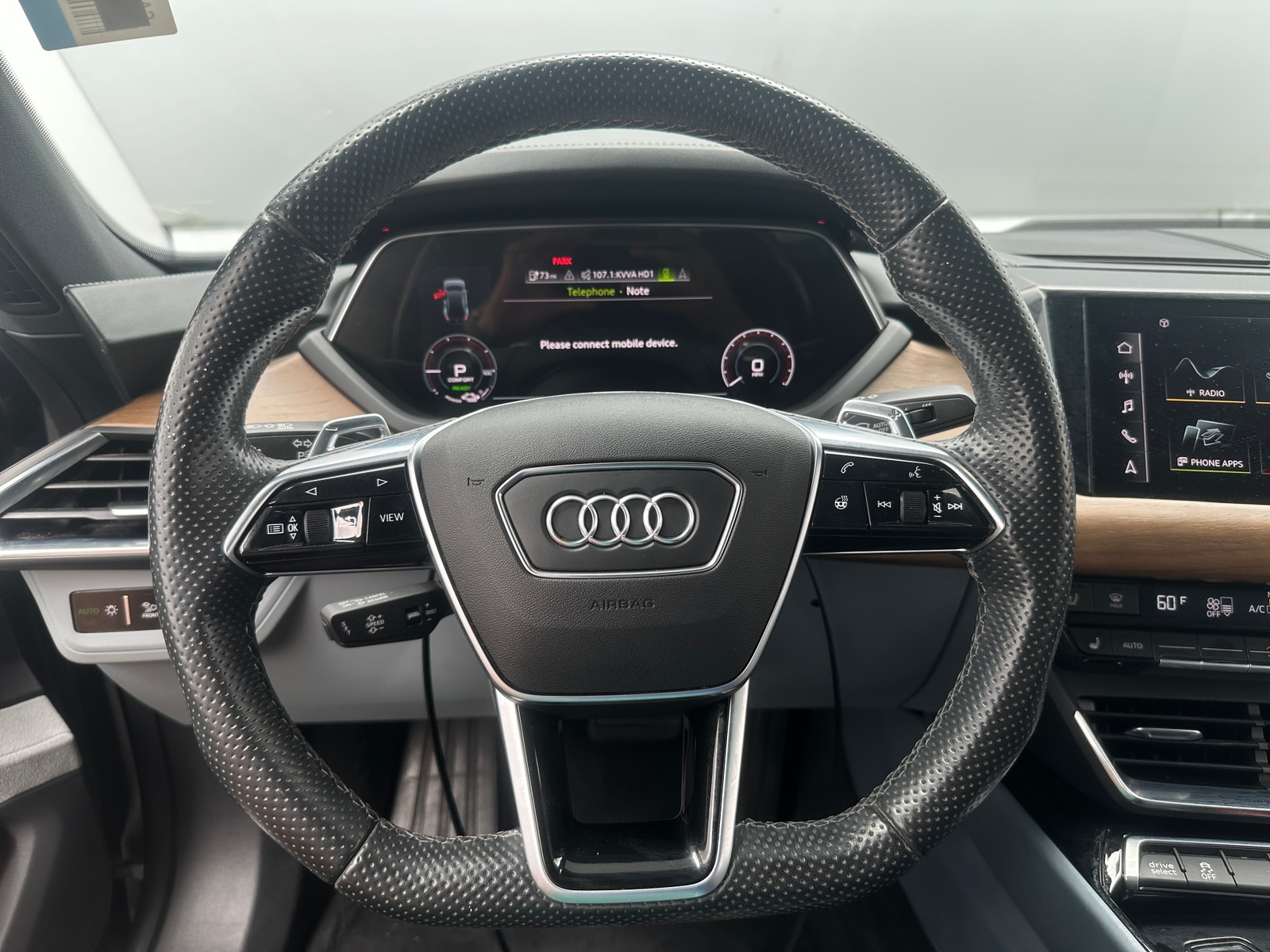 Thumbnail: 2022 Audi e-tron GT - 4