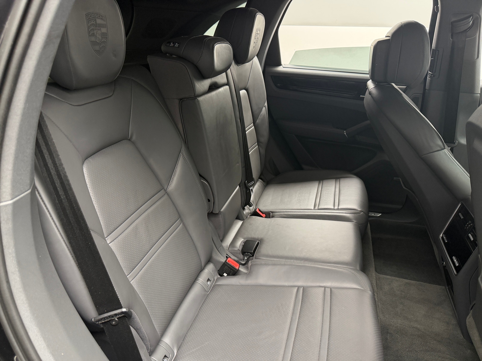 Thumbnail: 2019 Porsche Cayenne - 5