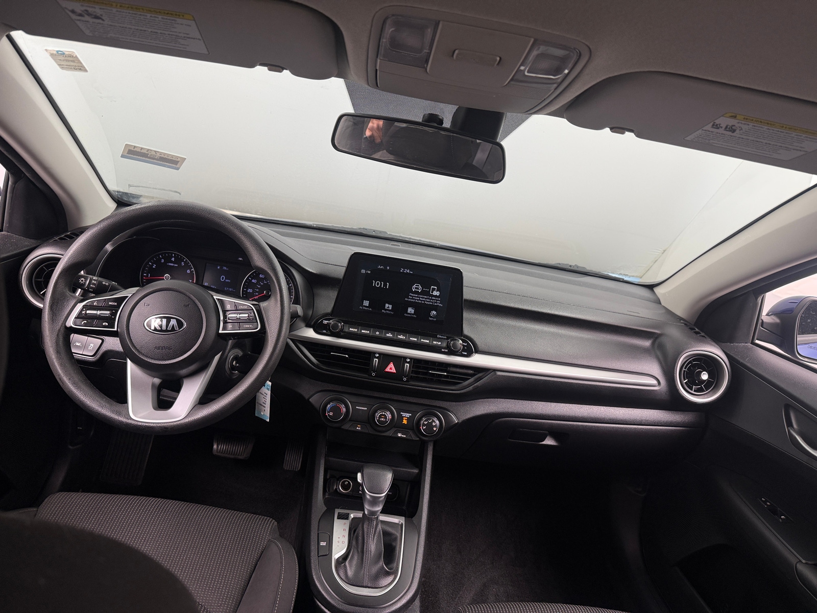 Thumbnail: 2020 Kia Forte - 3