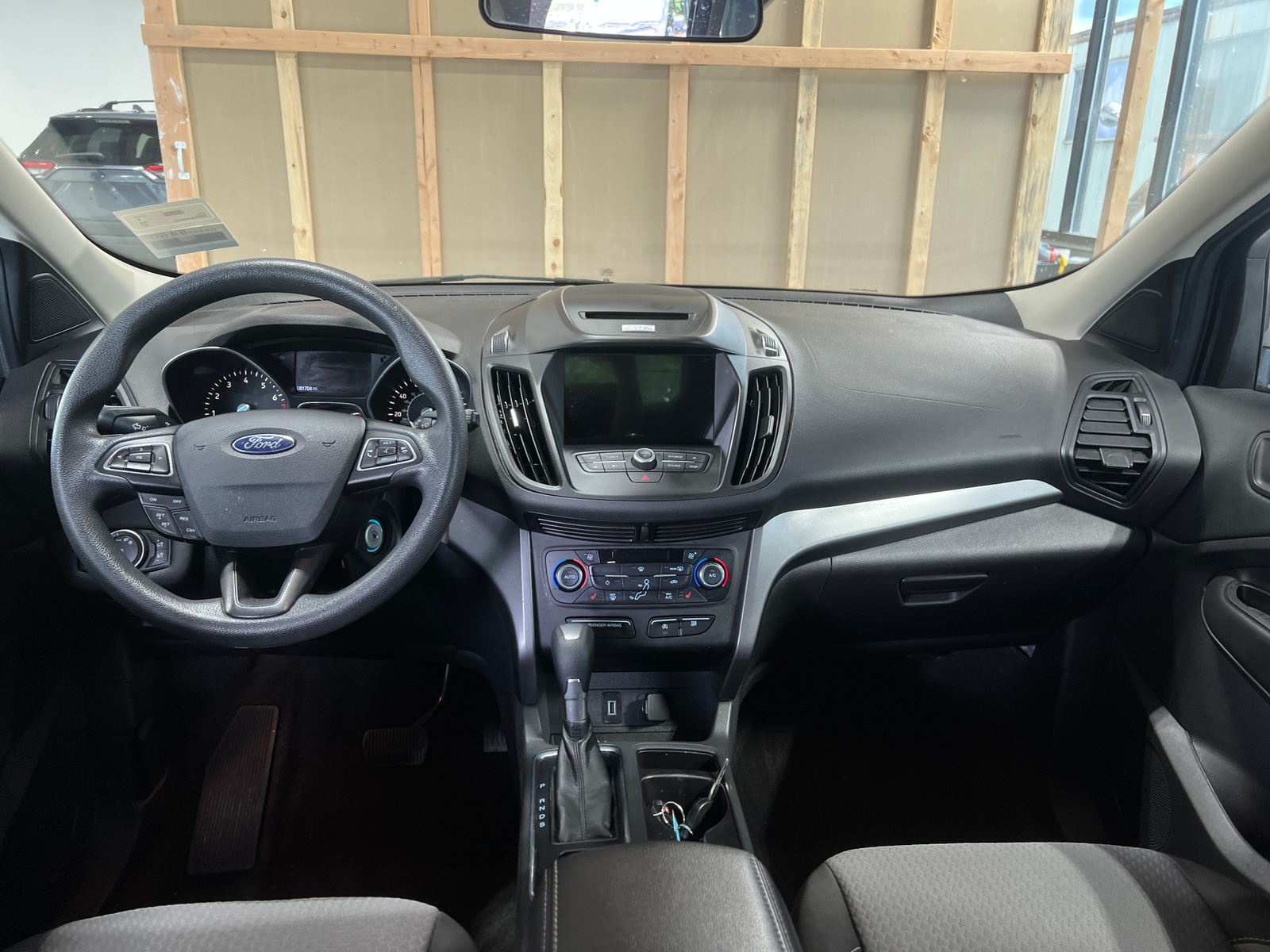 Thumbnail: 2017 Ford Escape - 3