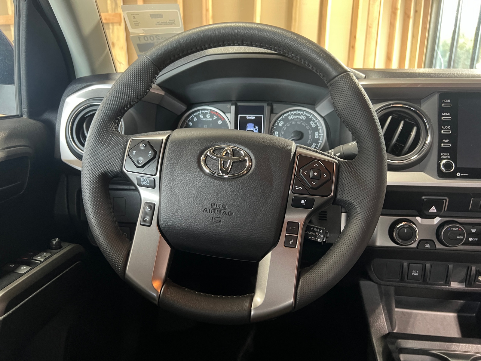 Thumbnail: 2022 Toyota Tacoma - 5