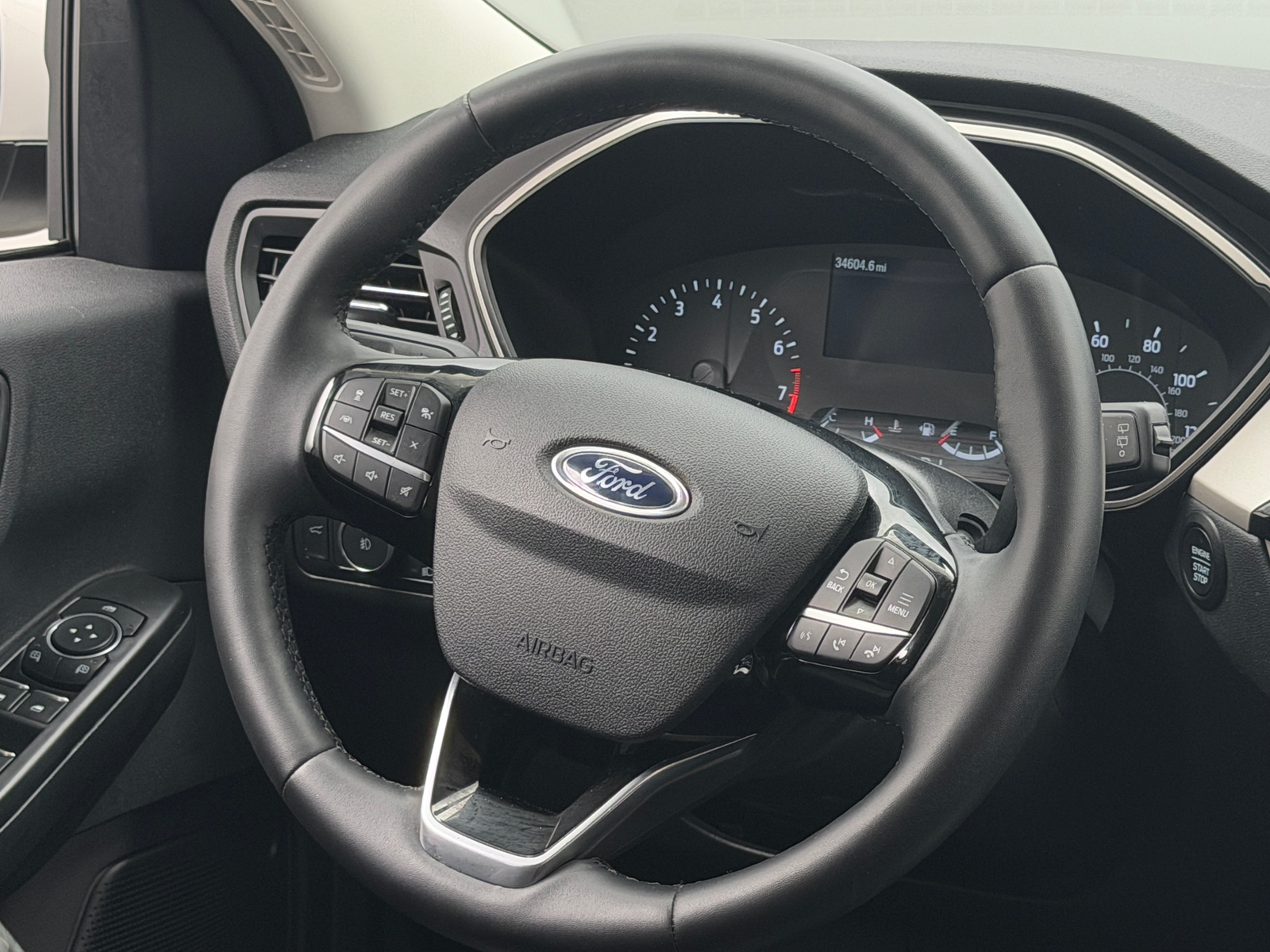 Thumbnail: 2022 Ford Escape - 4