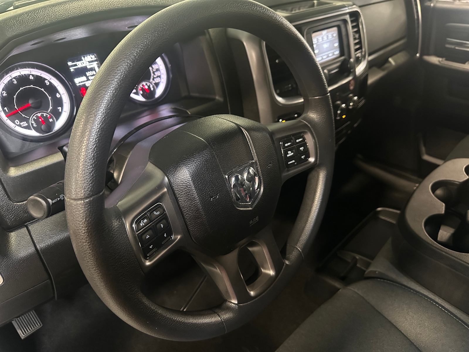 Thumbnail: 2024 RAM 1500 Classic - 5