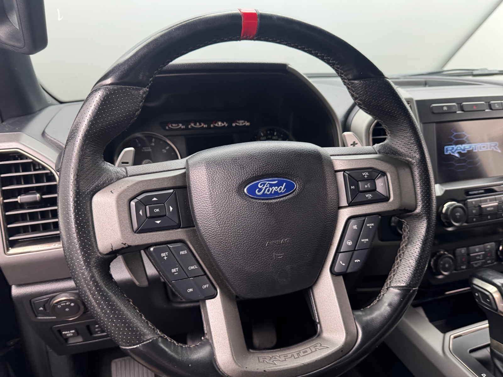 Thumbnail: 2019 Ford Econoline - 5