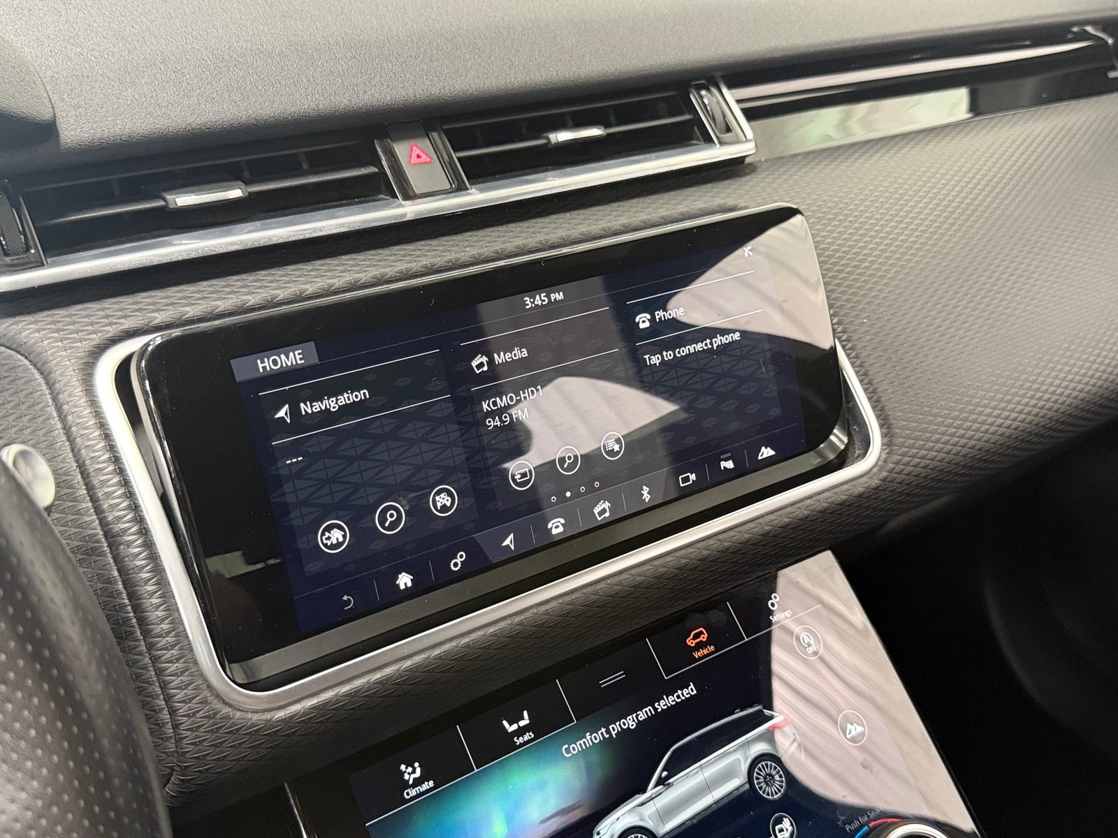 Thumbnail: 2020 Land Rover Range Rover Velar - 3